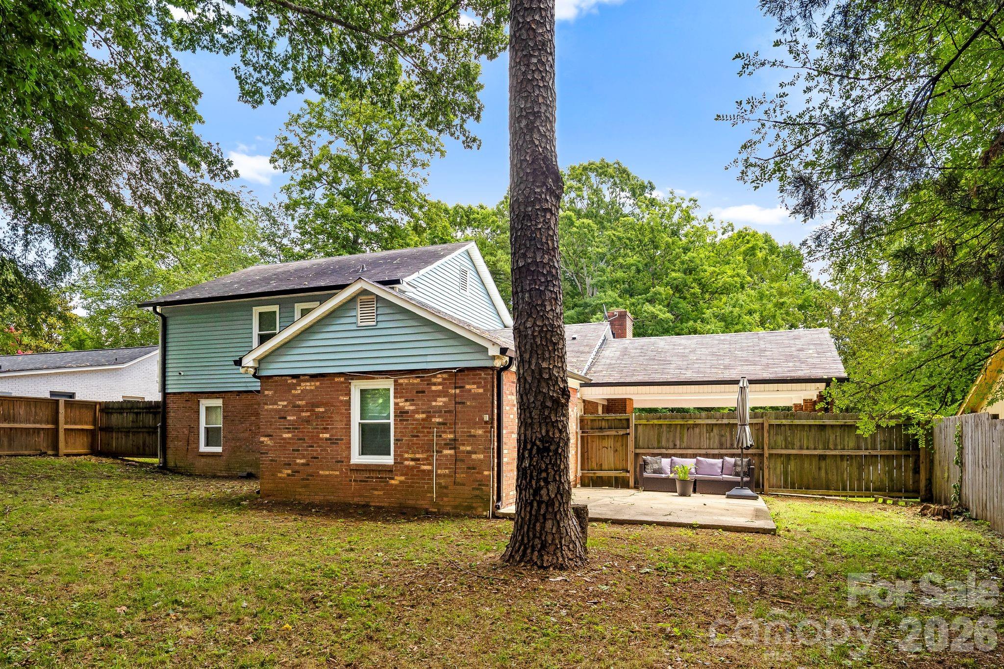 6435 Bridlewood Lane — Charlotte