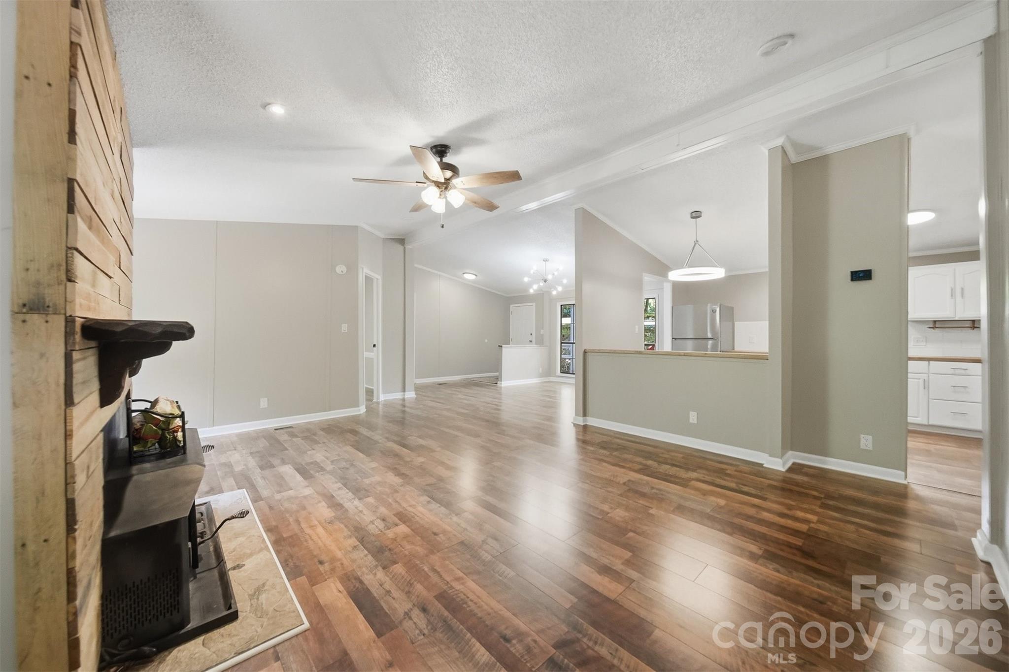 4944 Largo Court — Conover