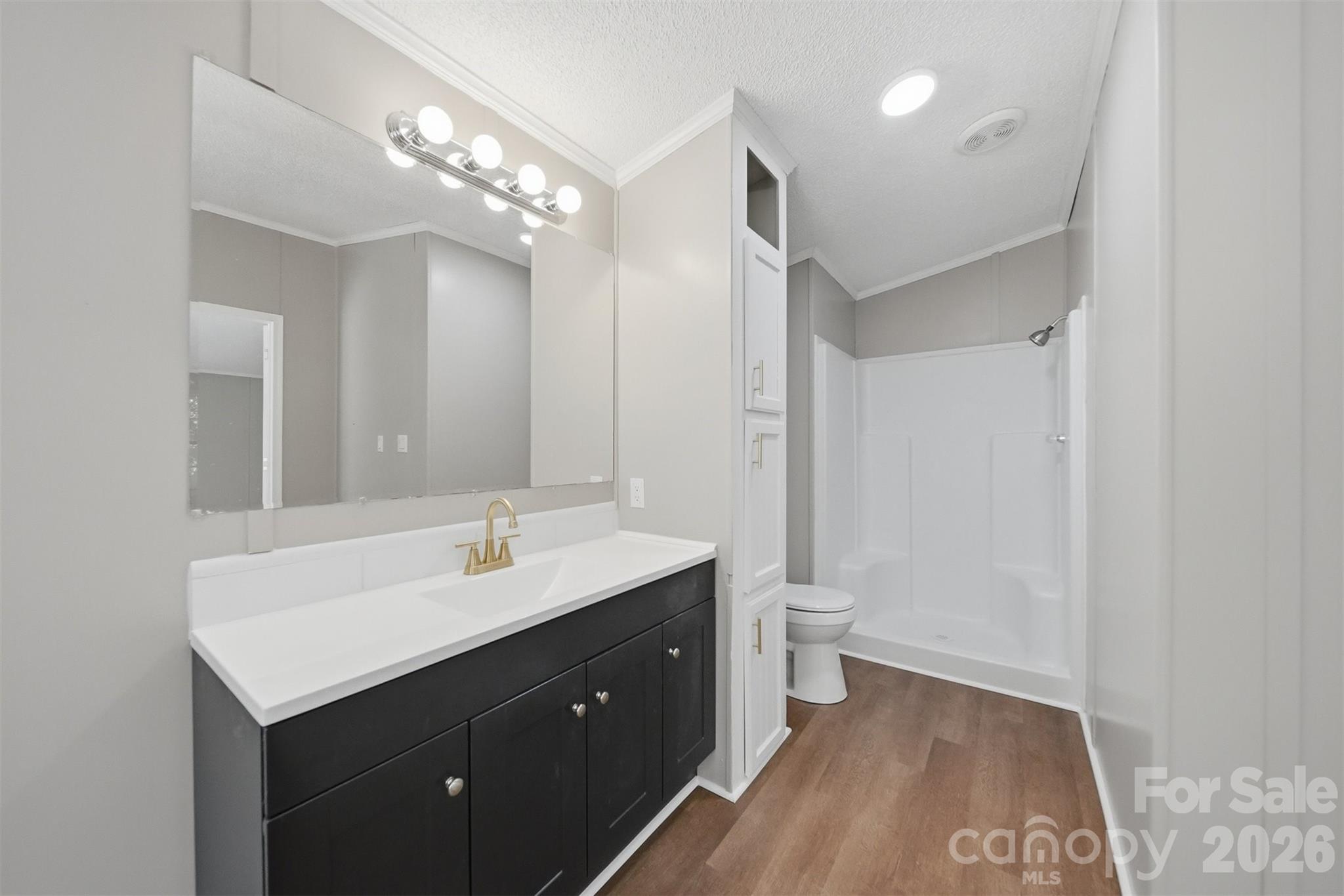 4944 Largo Court — Conover