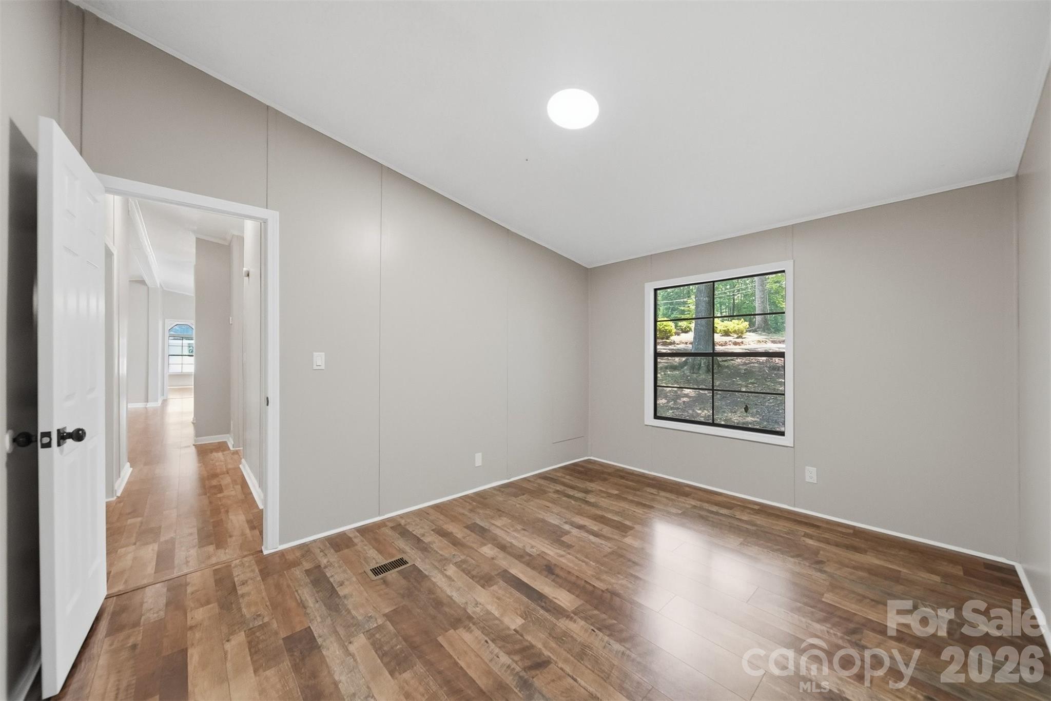 4944 Largo Court — Conover