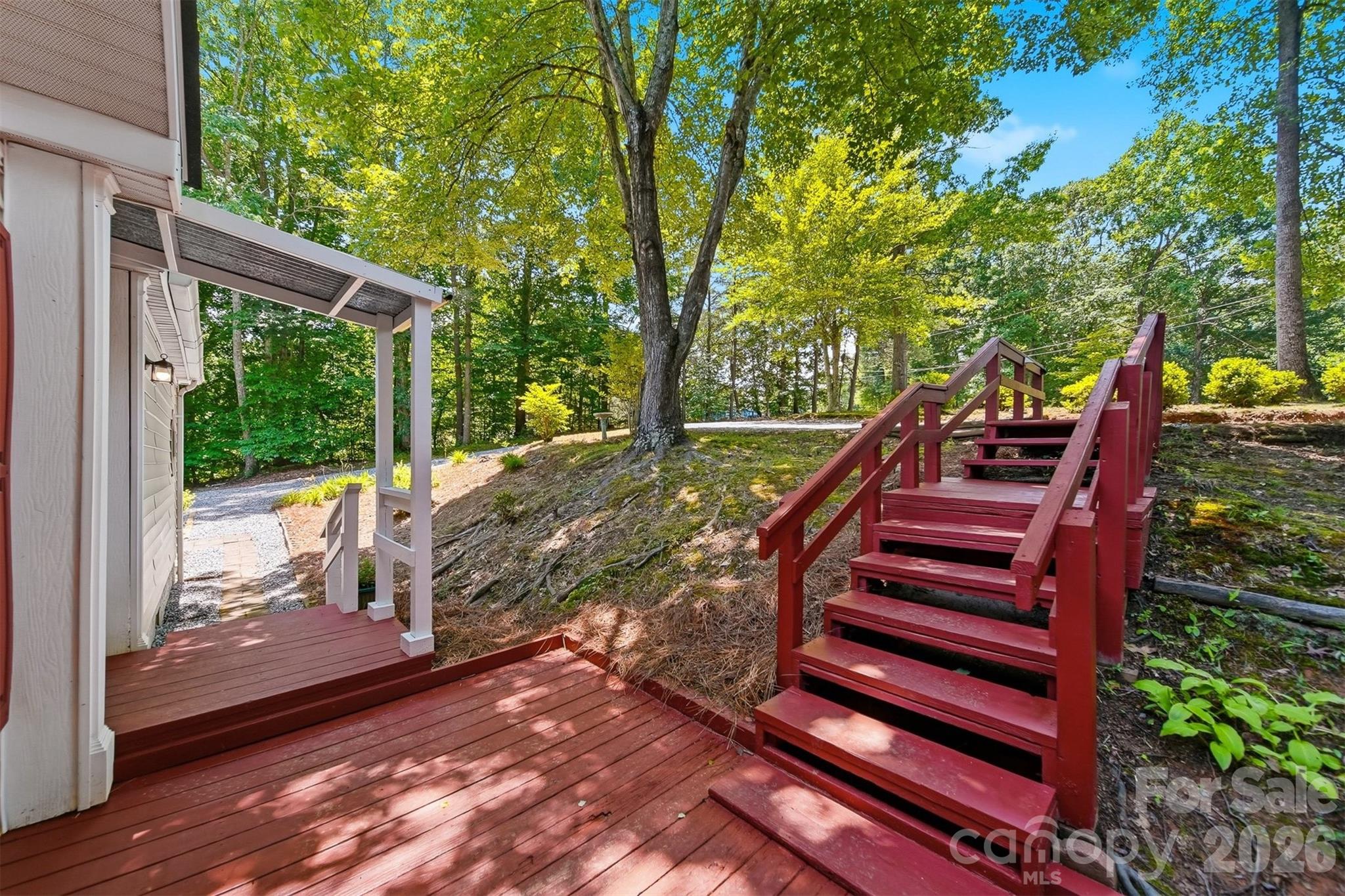4944 Largo Court — Conover