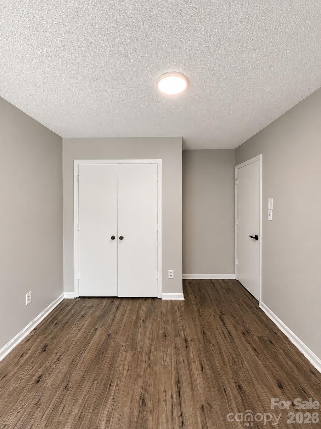 6101 honeysuckle Lane — Charlotte
