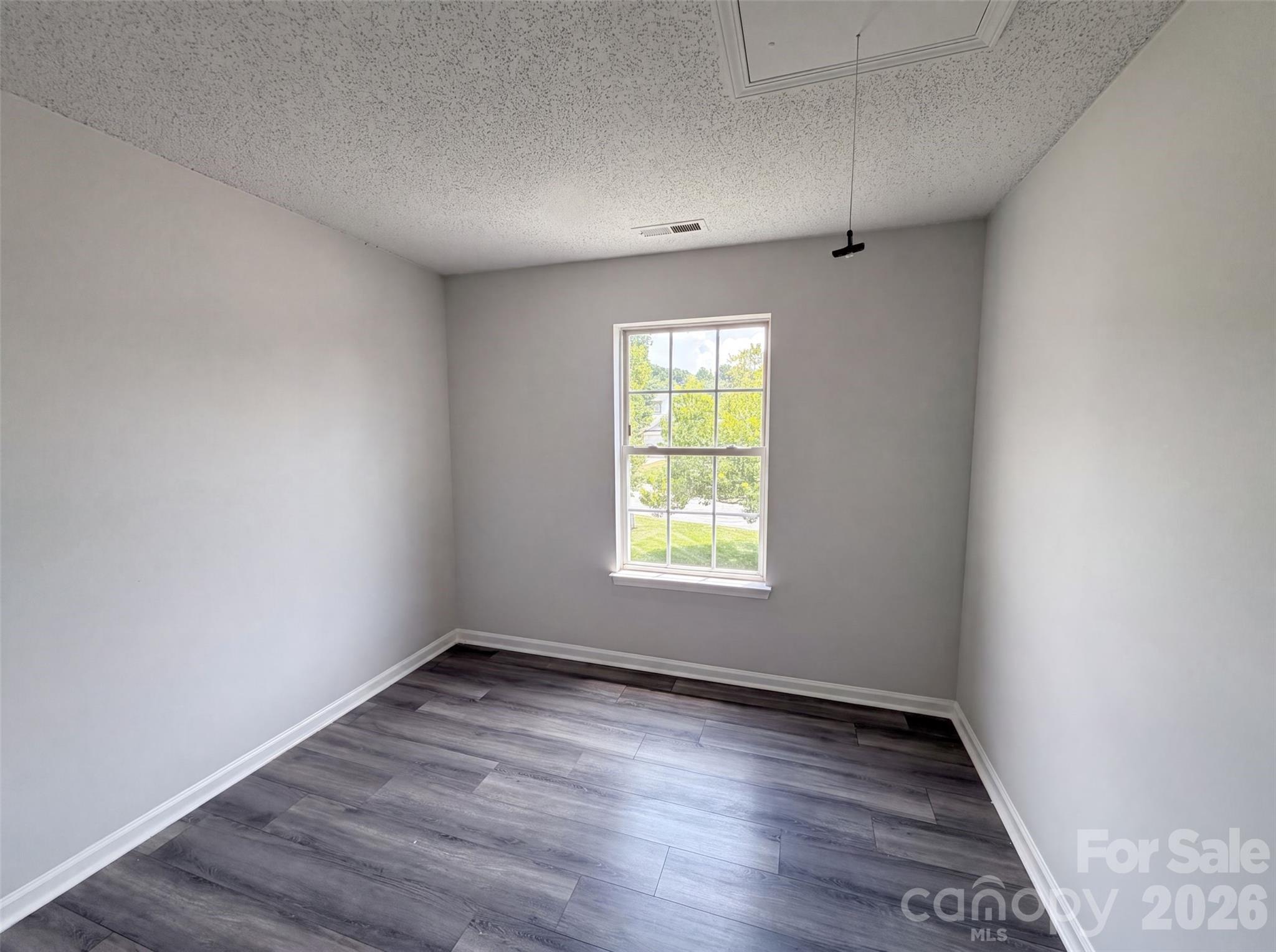11220 Northwoods Forest Drive — Charlotte