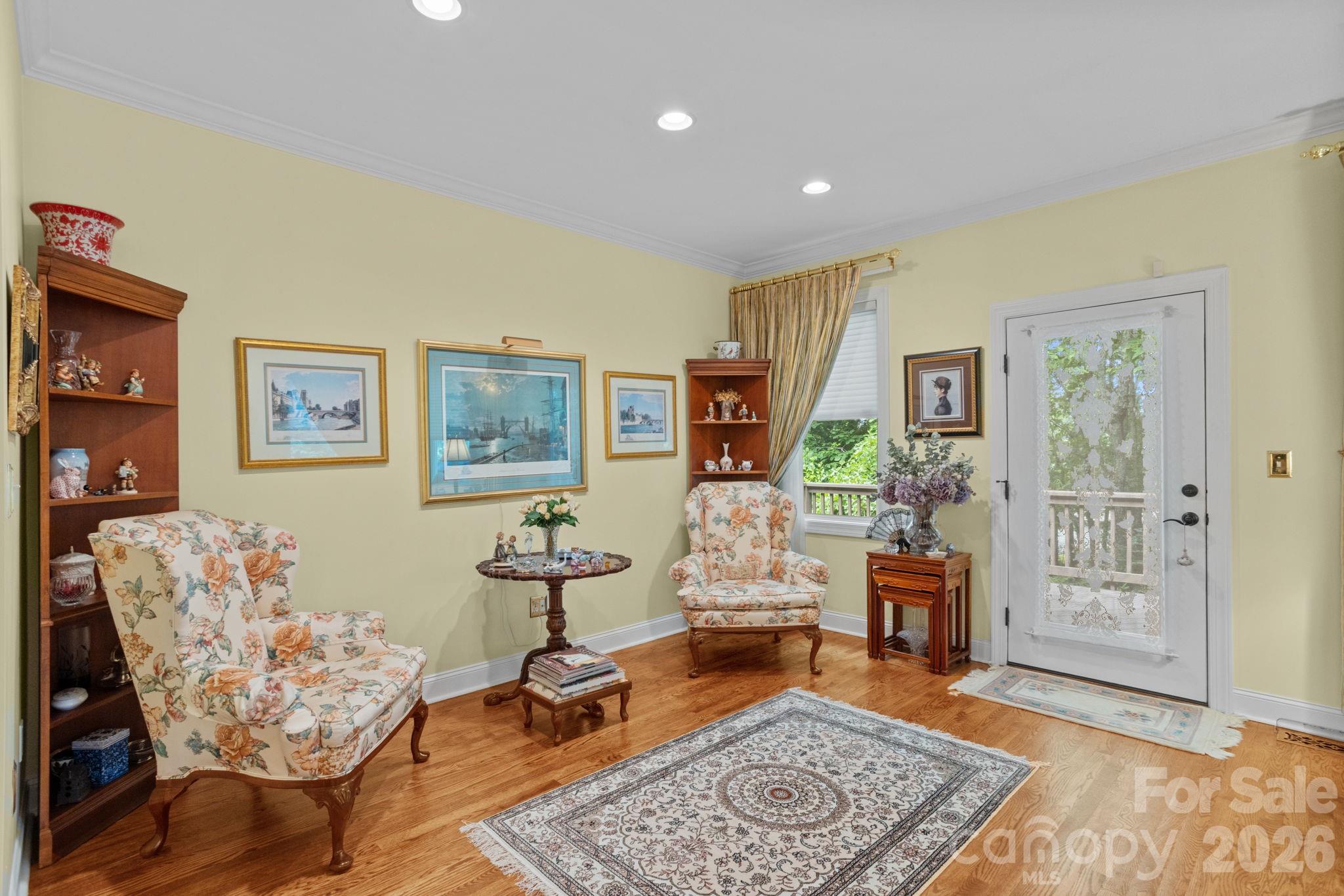 100 Crestgrove Drive — Flat Rock