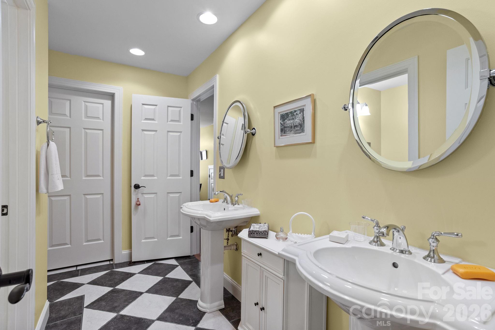 100 Crestgrove Drive — Flat Rock