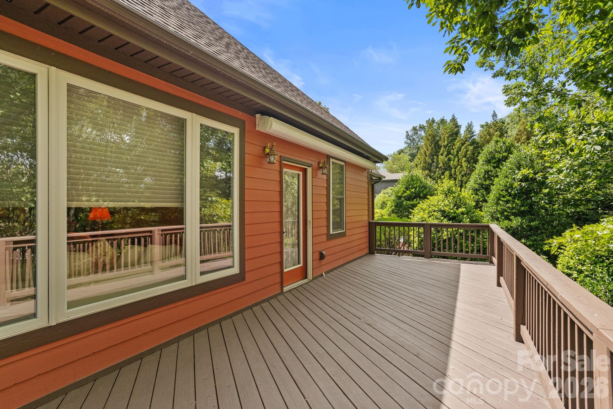 100 Crestgrove Drive — Flat Rock