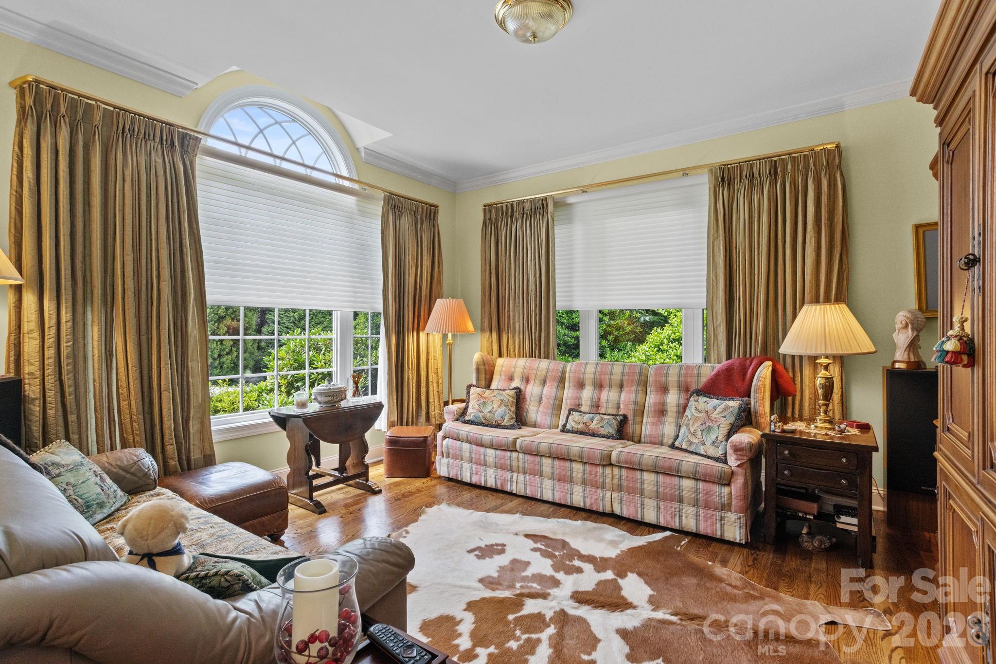 100 Crestgrove Drive — Flat Rock