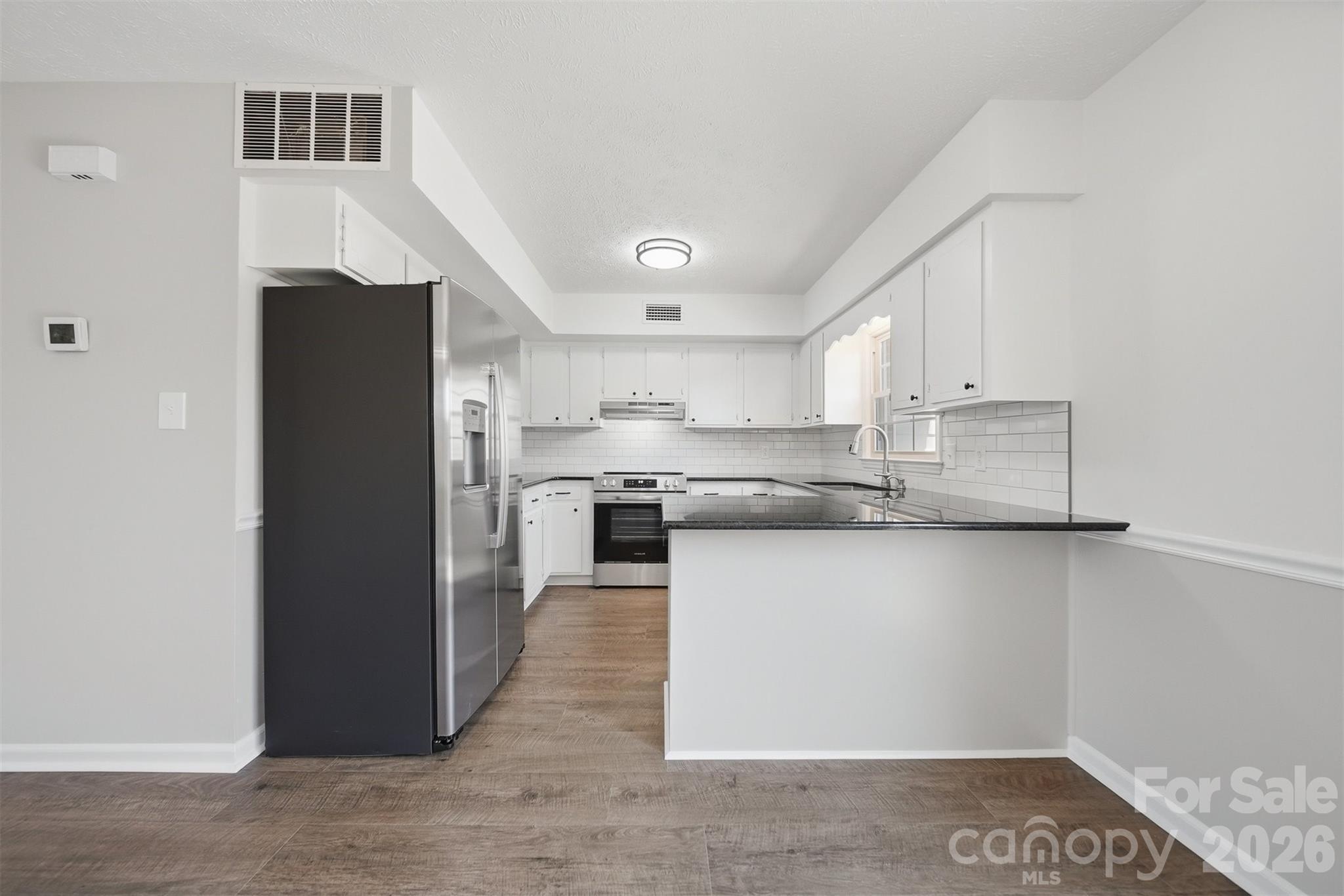 414 7th Street NE — Hickory