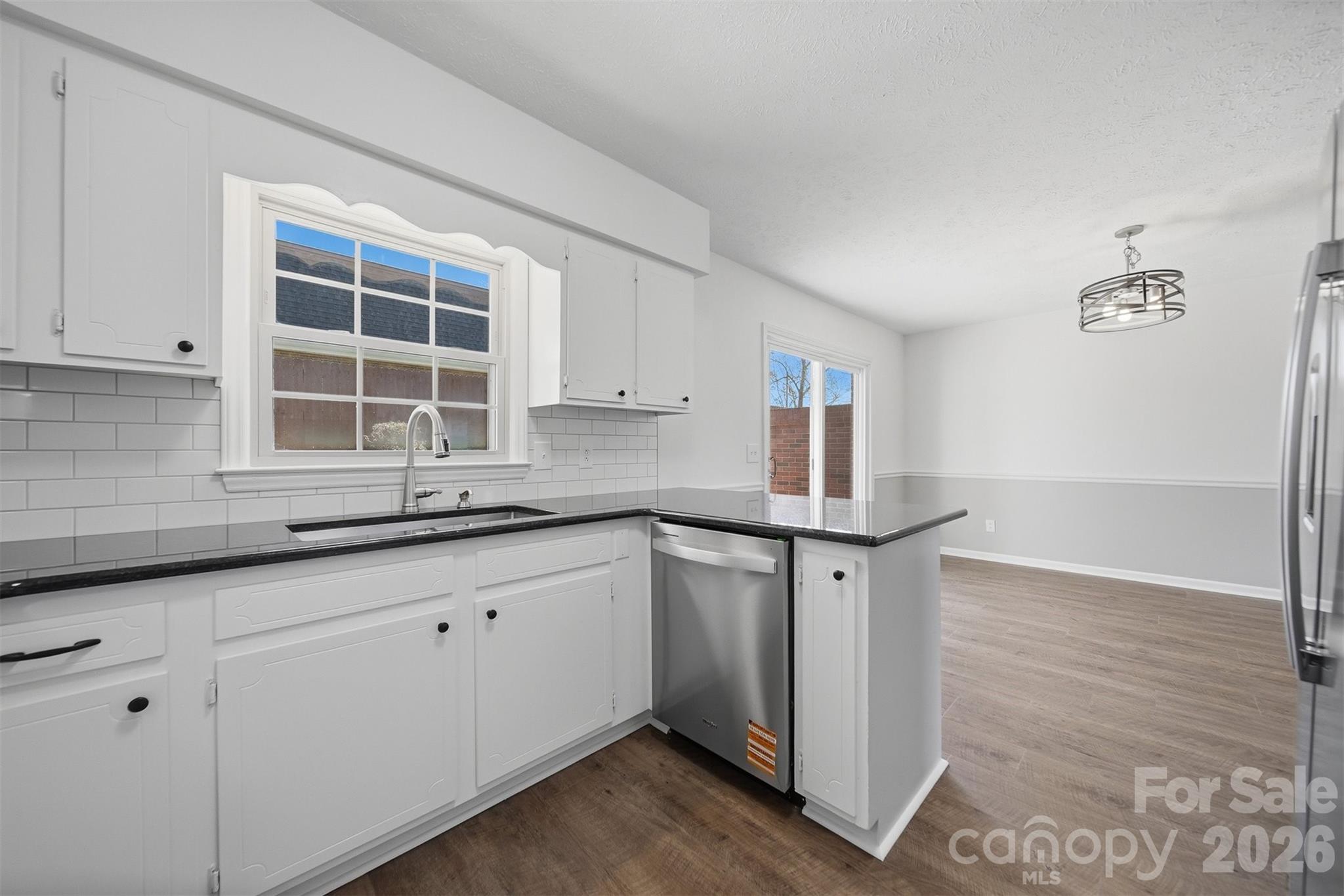 414 7th Street NE — Hickory