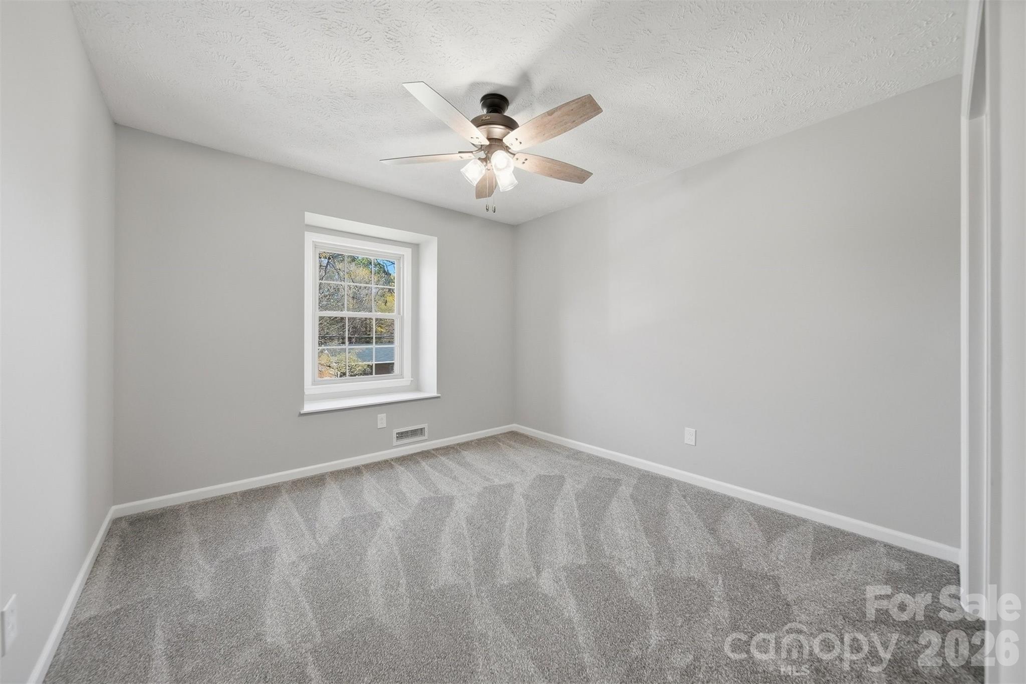 414 7th Street NE — Hickory