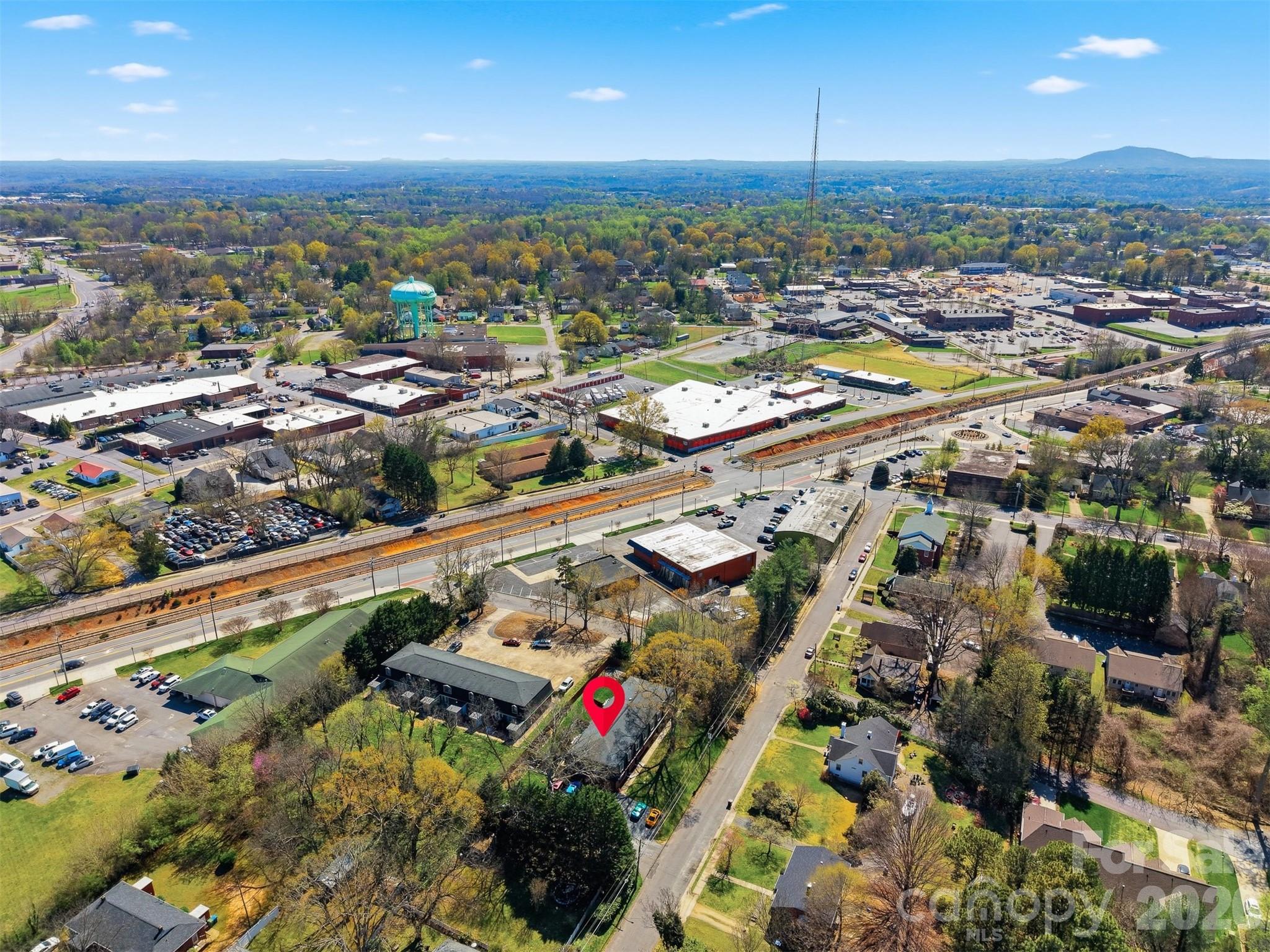 414 7th Street NE — Hickory