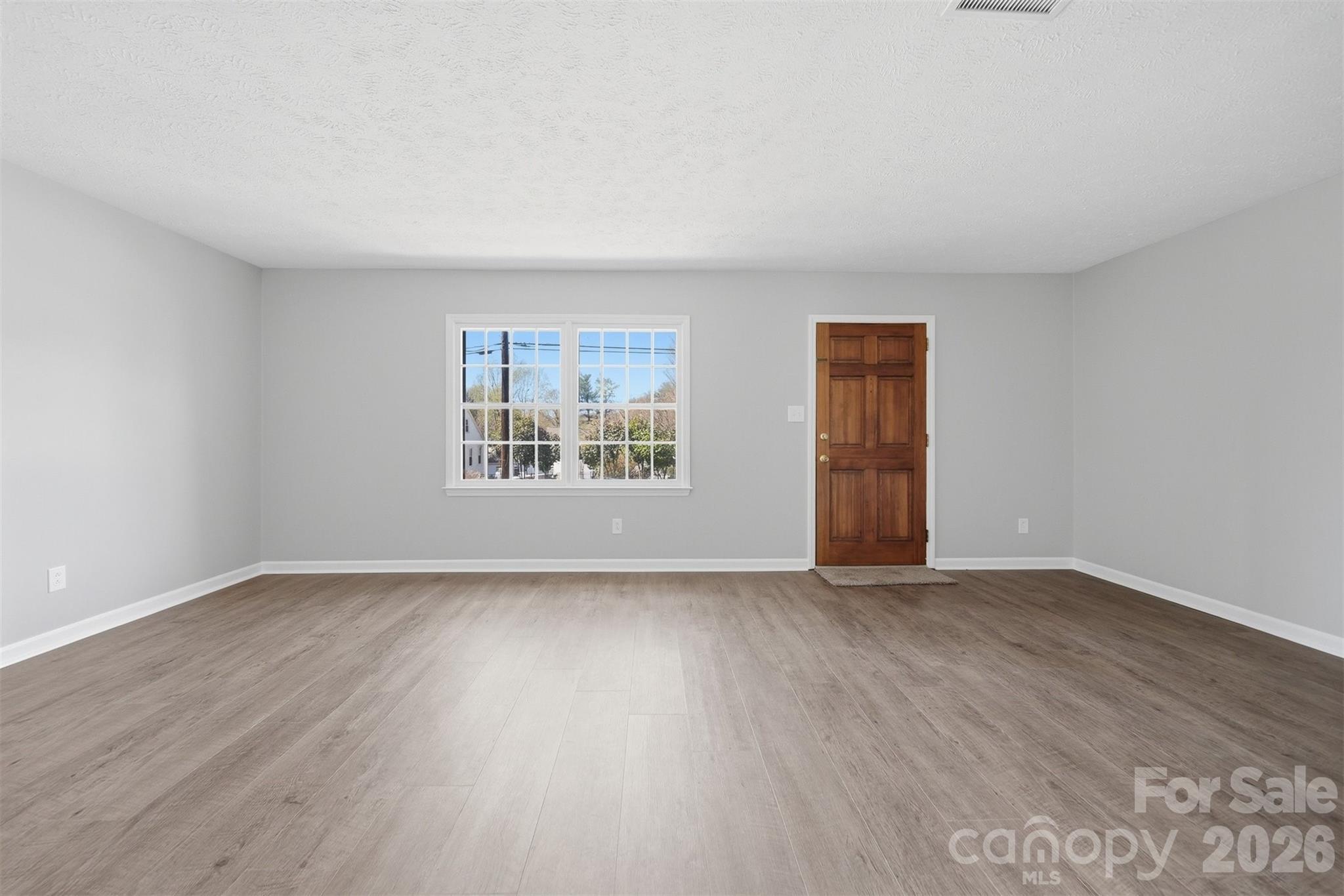 414 7th Street NE — Hickory