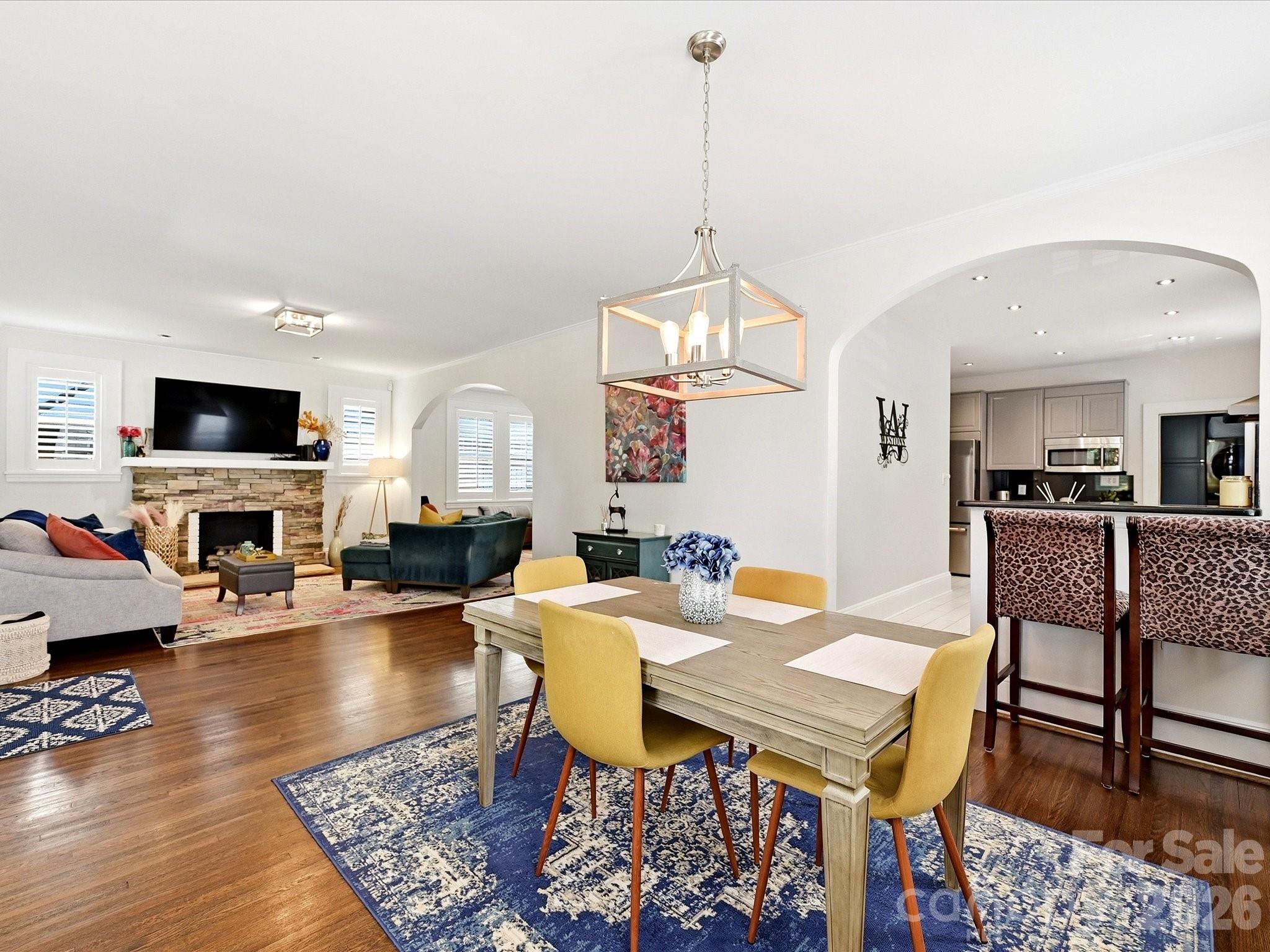 1822 Lombardy Circle — Charlotte