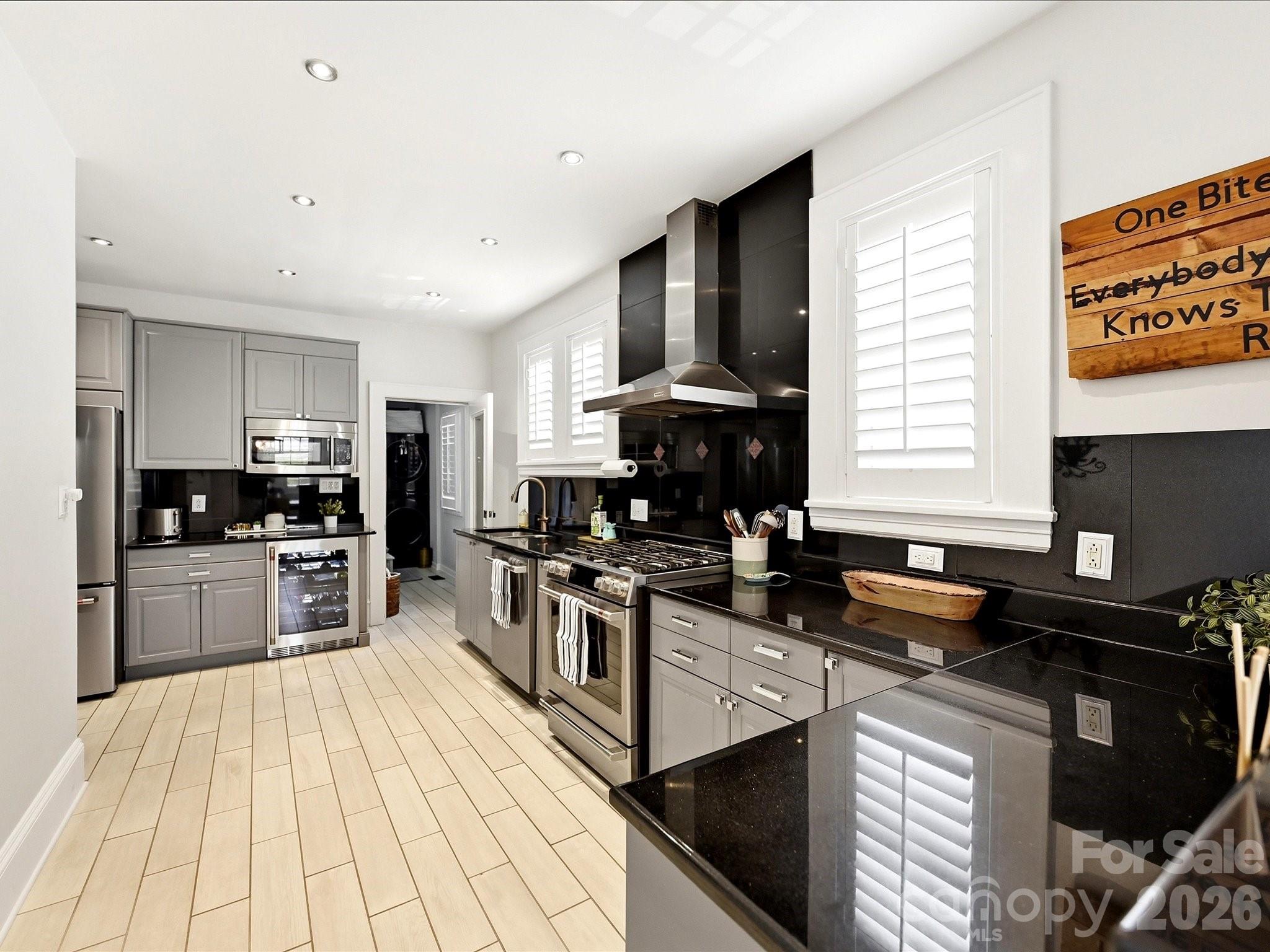 1822 Lombardy Circle — Charlotte