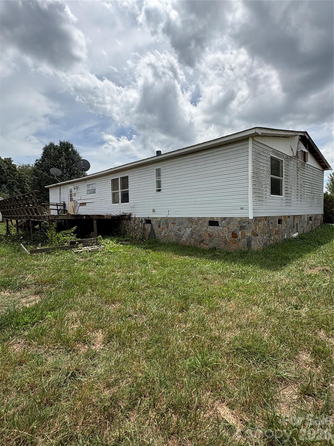 5954 Charlie Little Road — Claremont