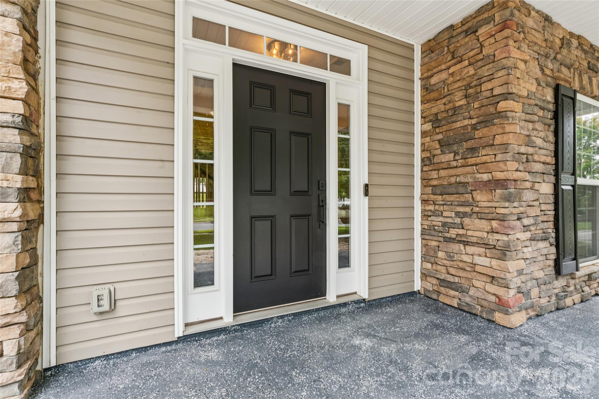 14007 Highland Meadow Road — Charlotte