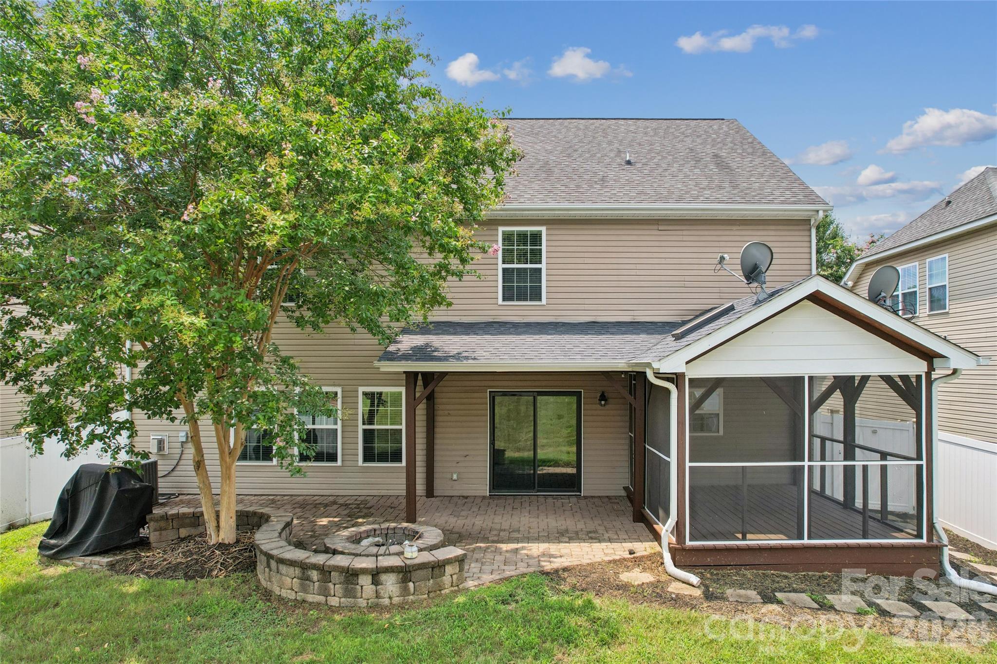 14007 Highland Meadow Road — Charlotte