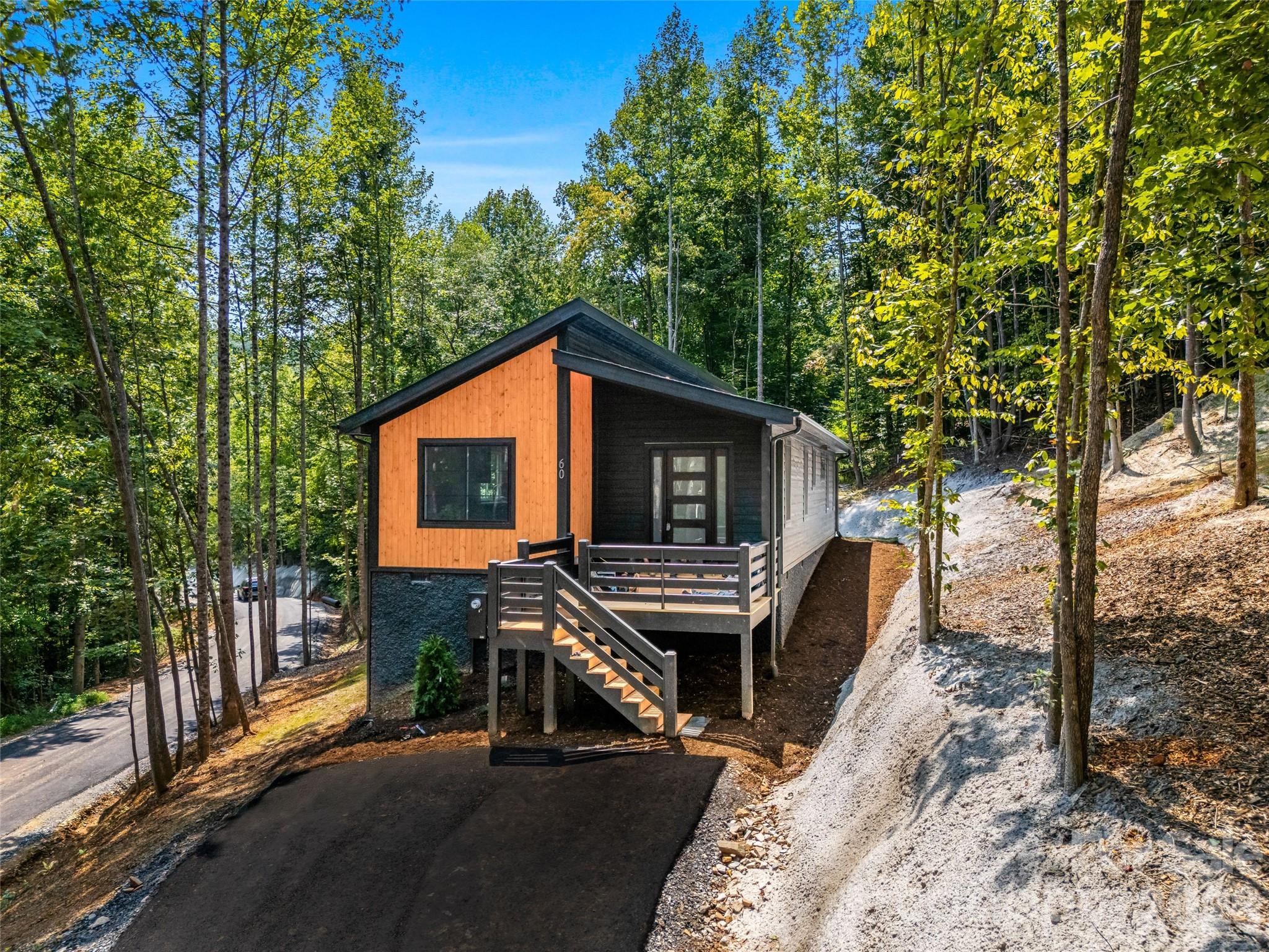 60 Catatoga Trail — Marion