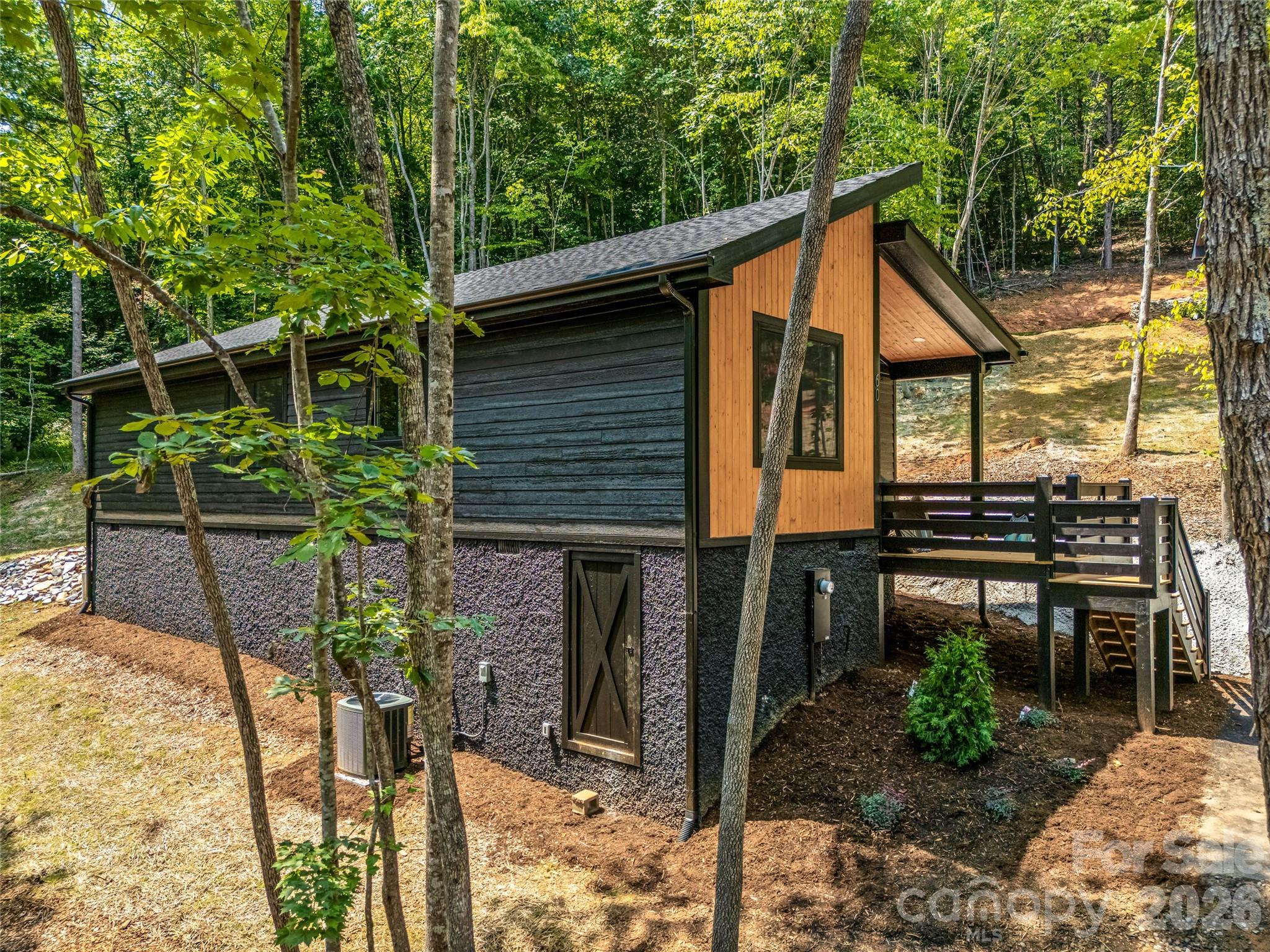 60 Catatoga Trail — Marion