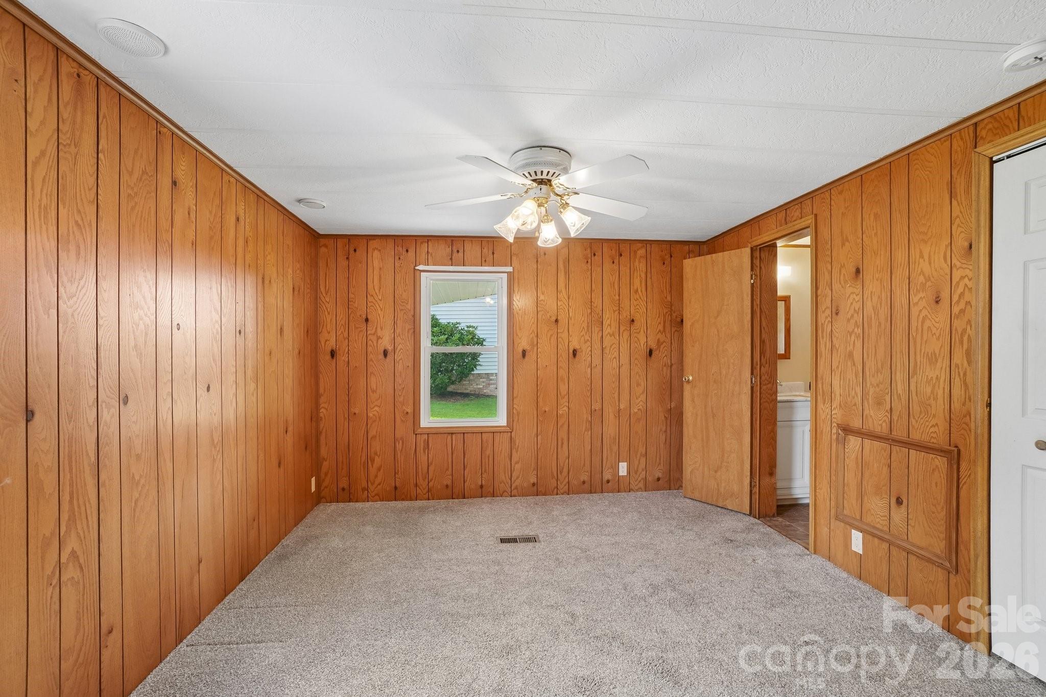303 Meadowbrook Court — Hendersonville