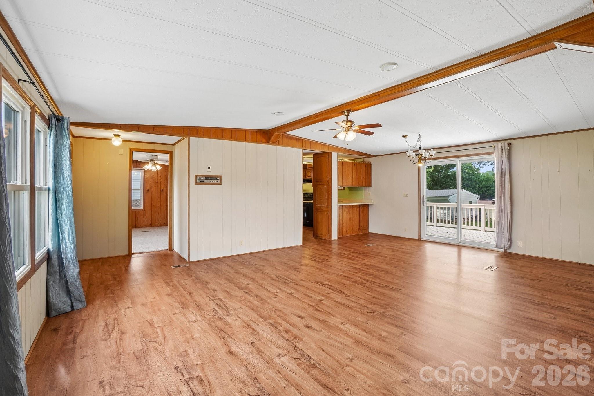 303 Meadowbrook Court — Hendersonville