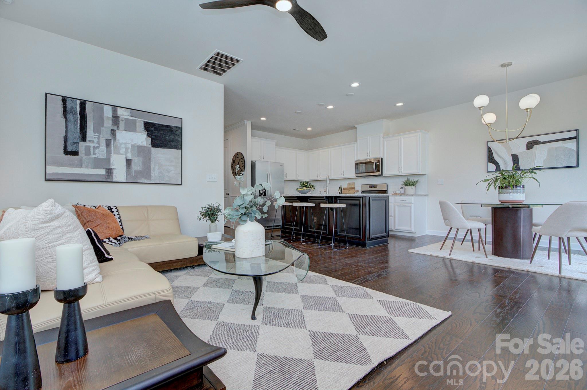 9257 Glenburn Lane — Charlotte