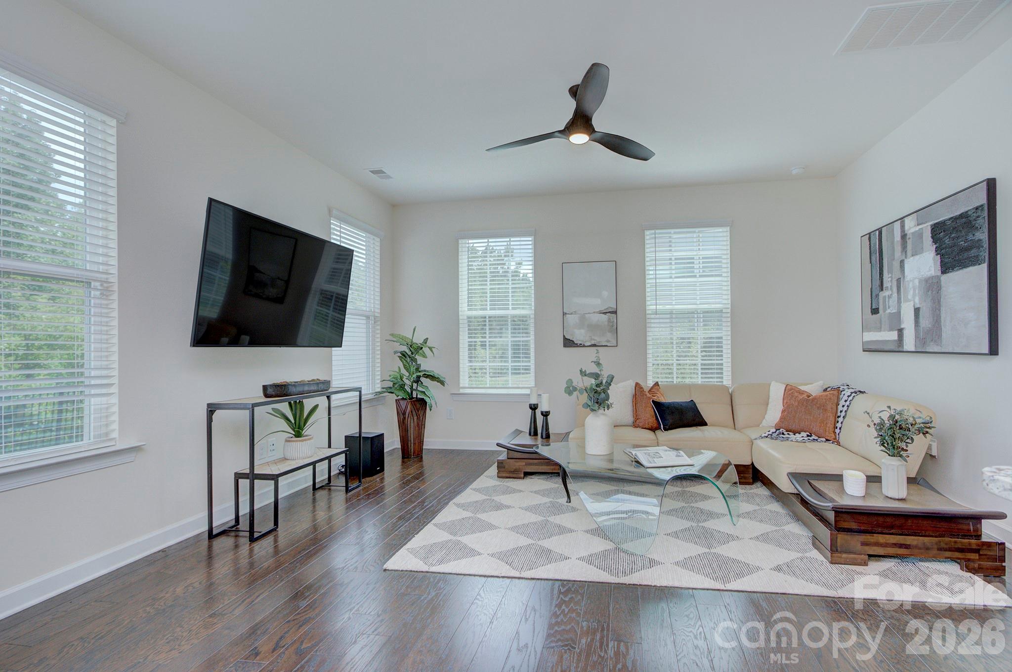 9257 Glenburn Lane — Charlotte
