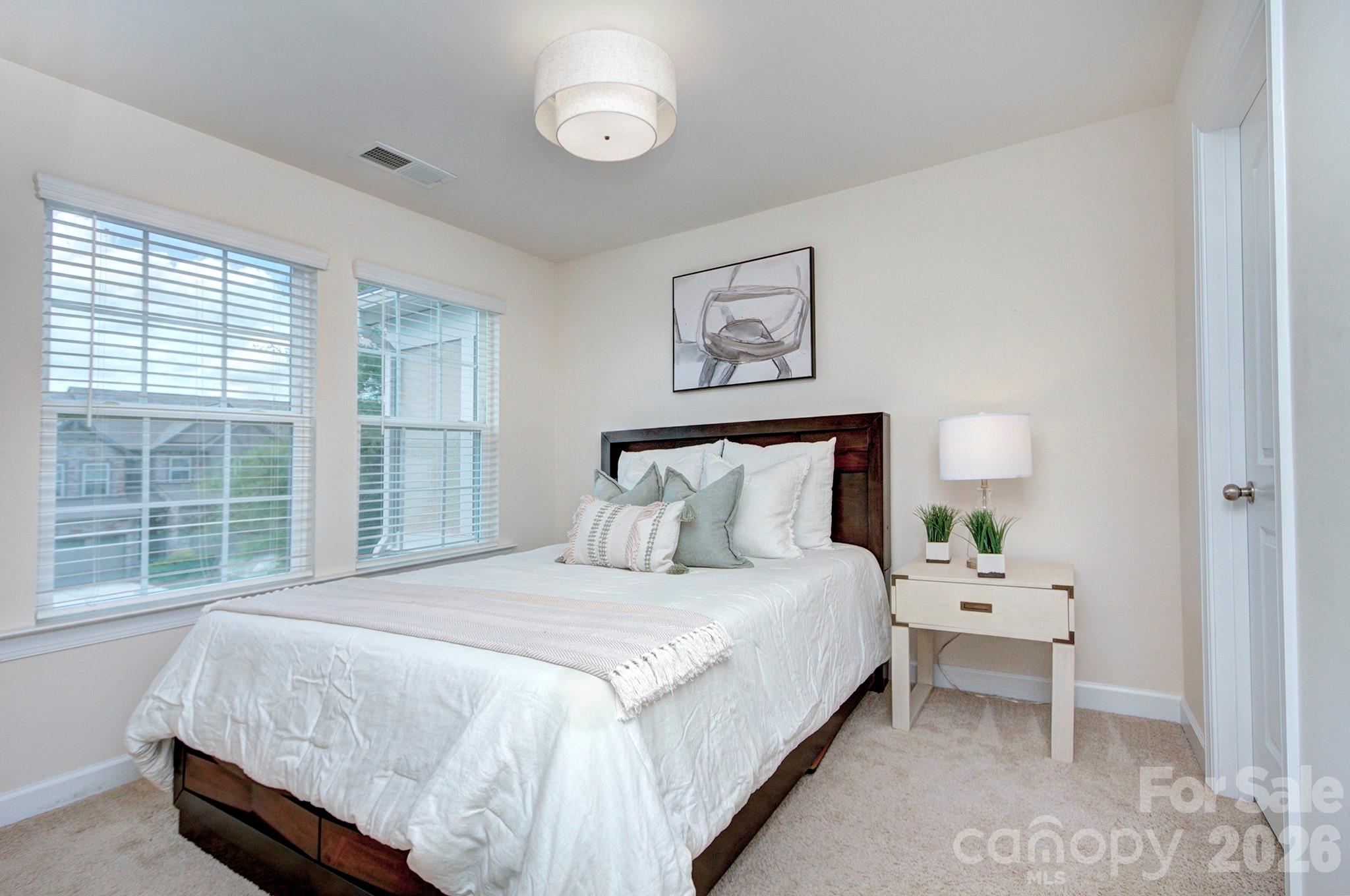 9257 Glenburn Lane — Charlotte