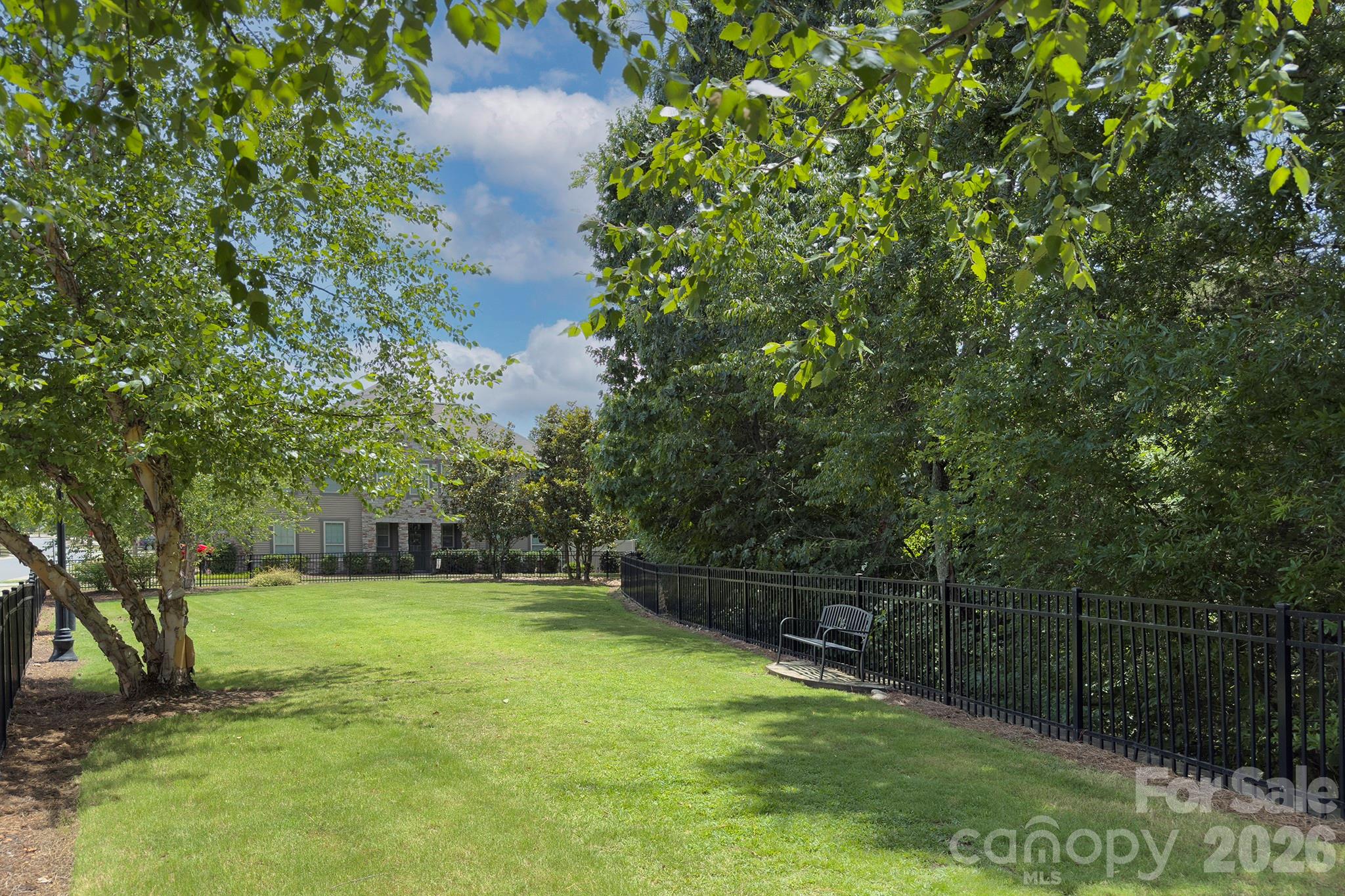 9257 Glenburn Lane — Charlotte