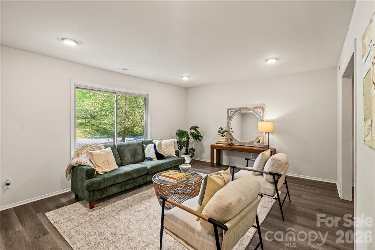 9205 Tree Haven Drive — Charlotte