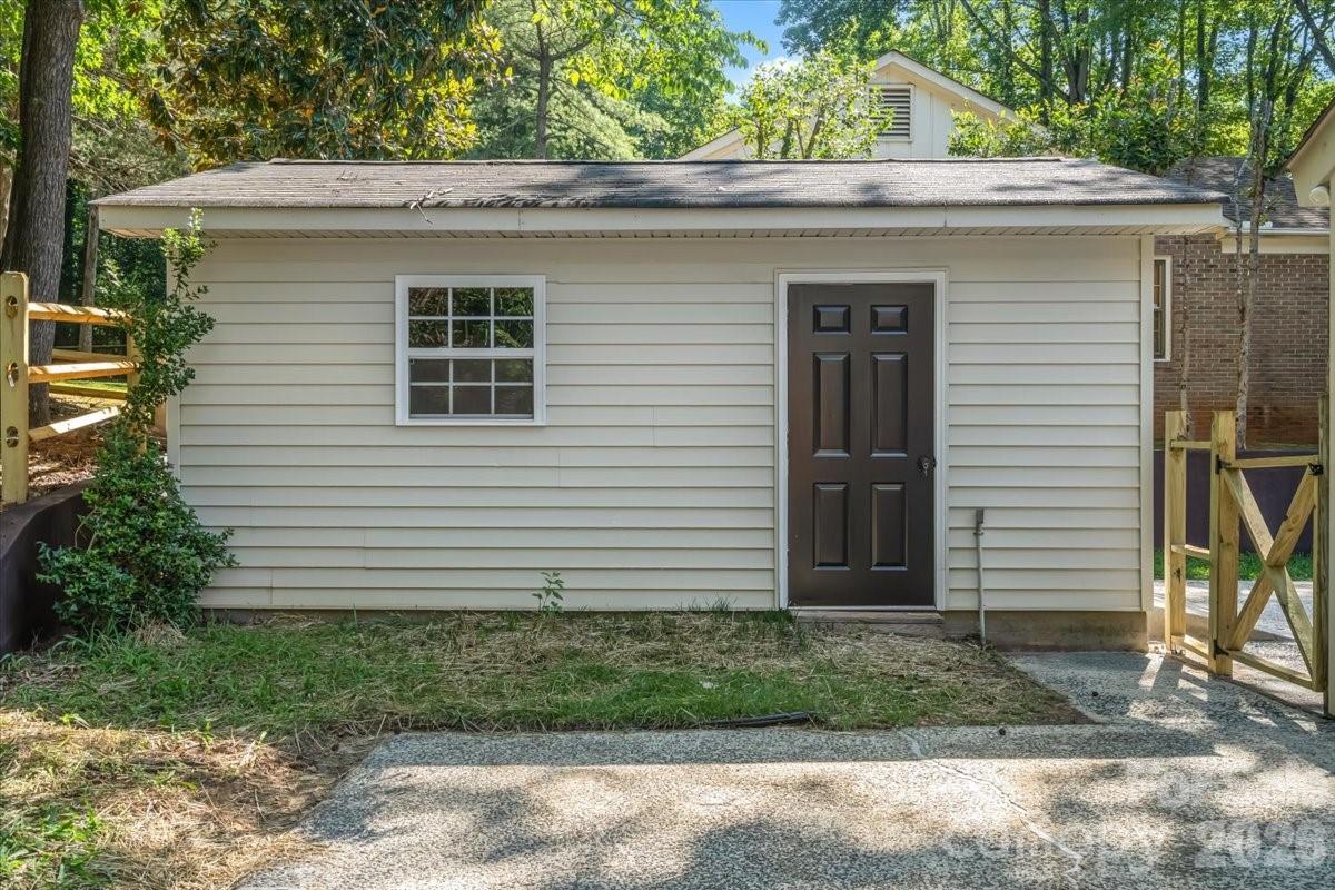 9205 Tree Haven Drive — Charlotte