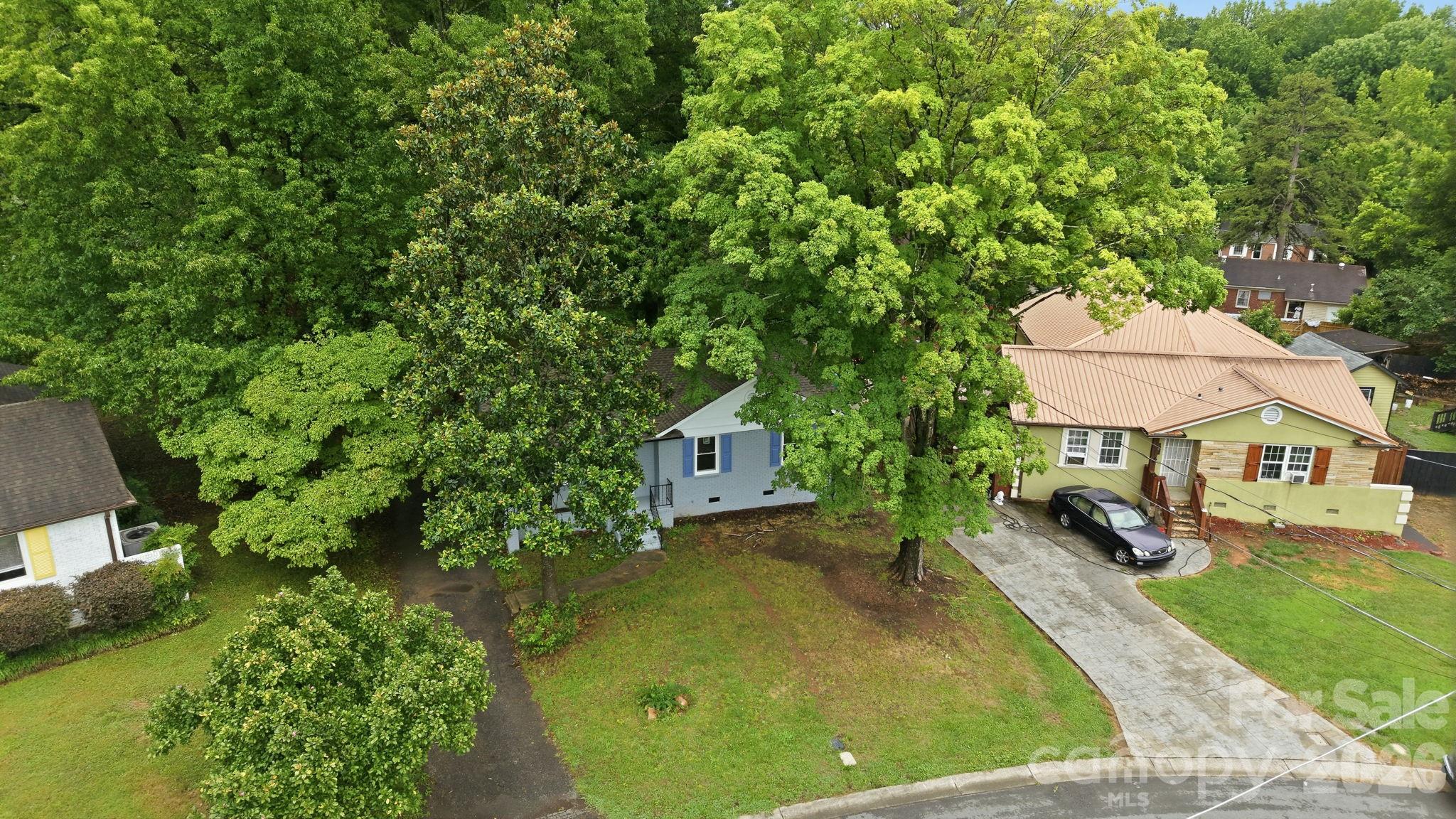 835 Ranch Road — Charlotte