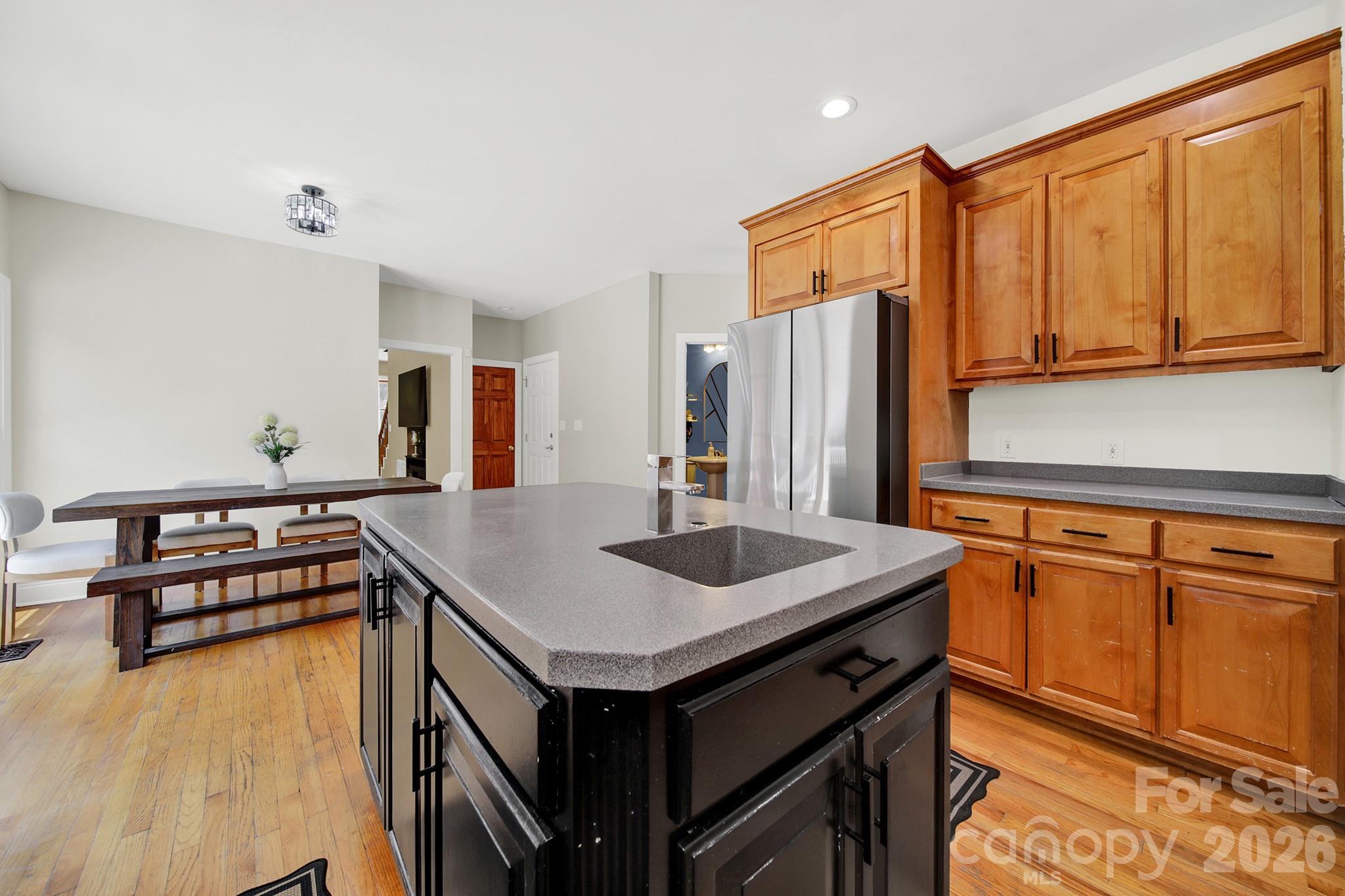 1583 Calder Lane — Clover