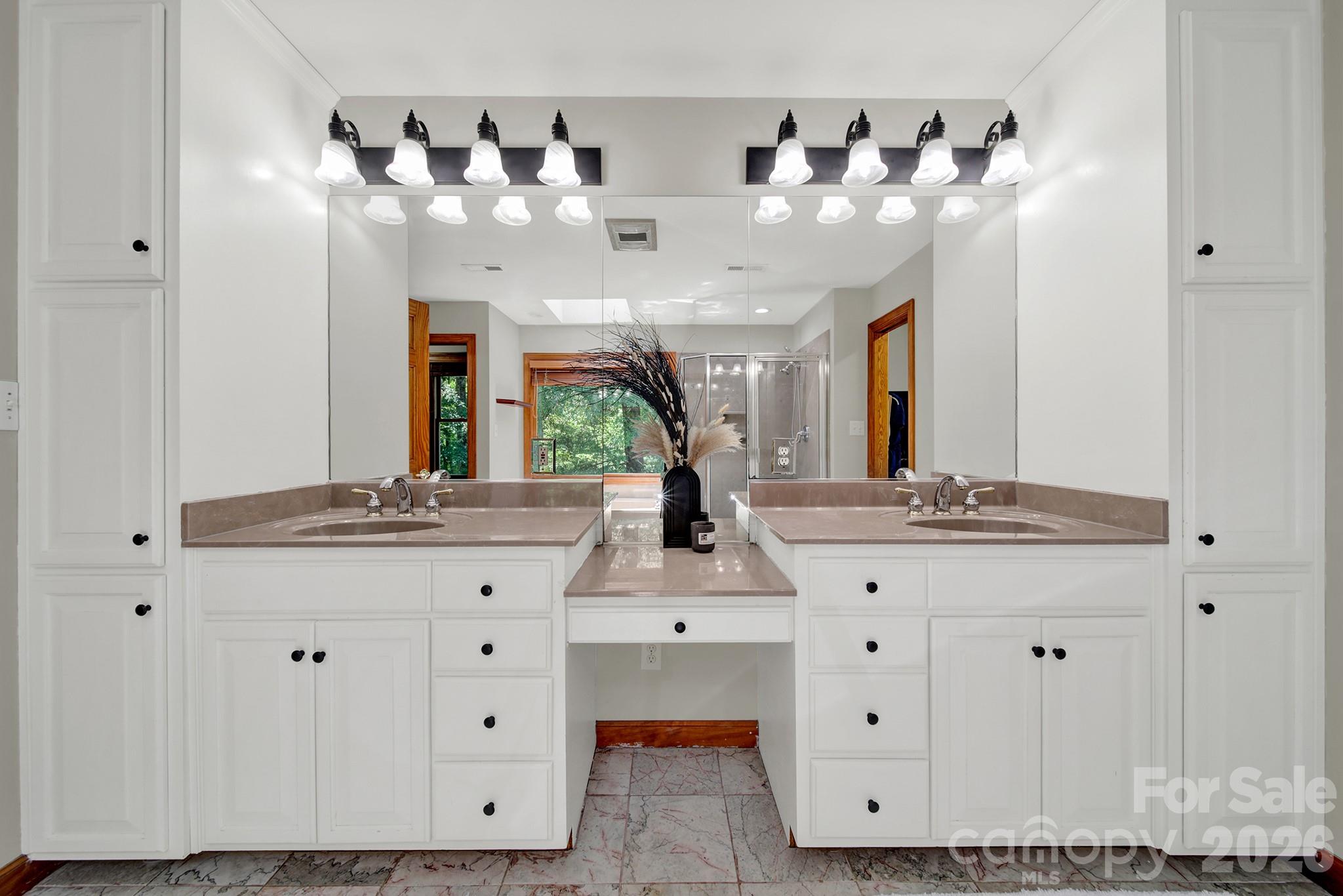 1583 Calder Lane — Clover