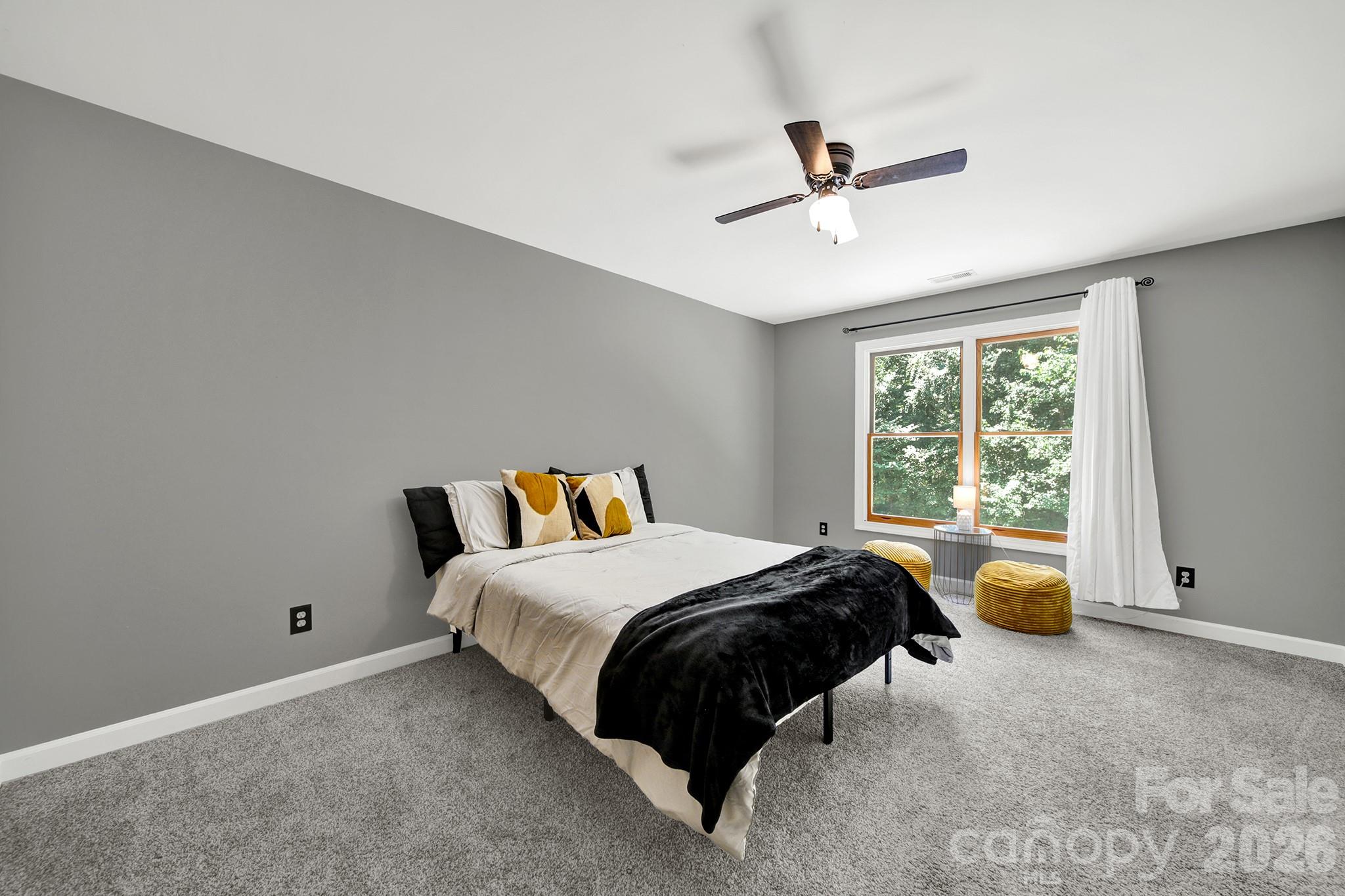 1583 Calder Lane — Clover