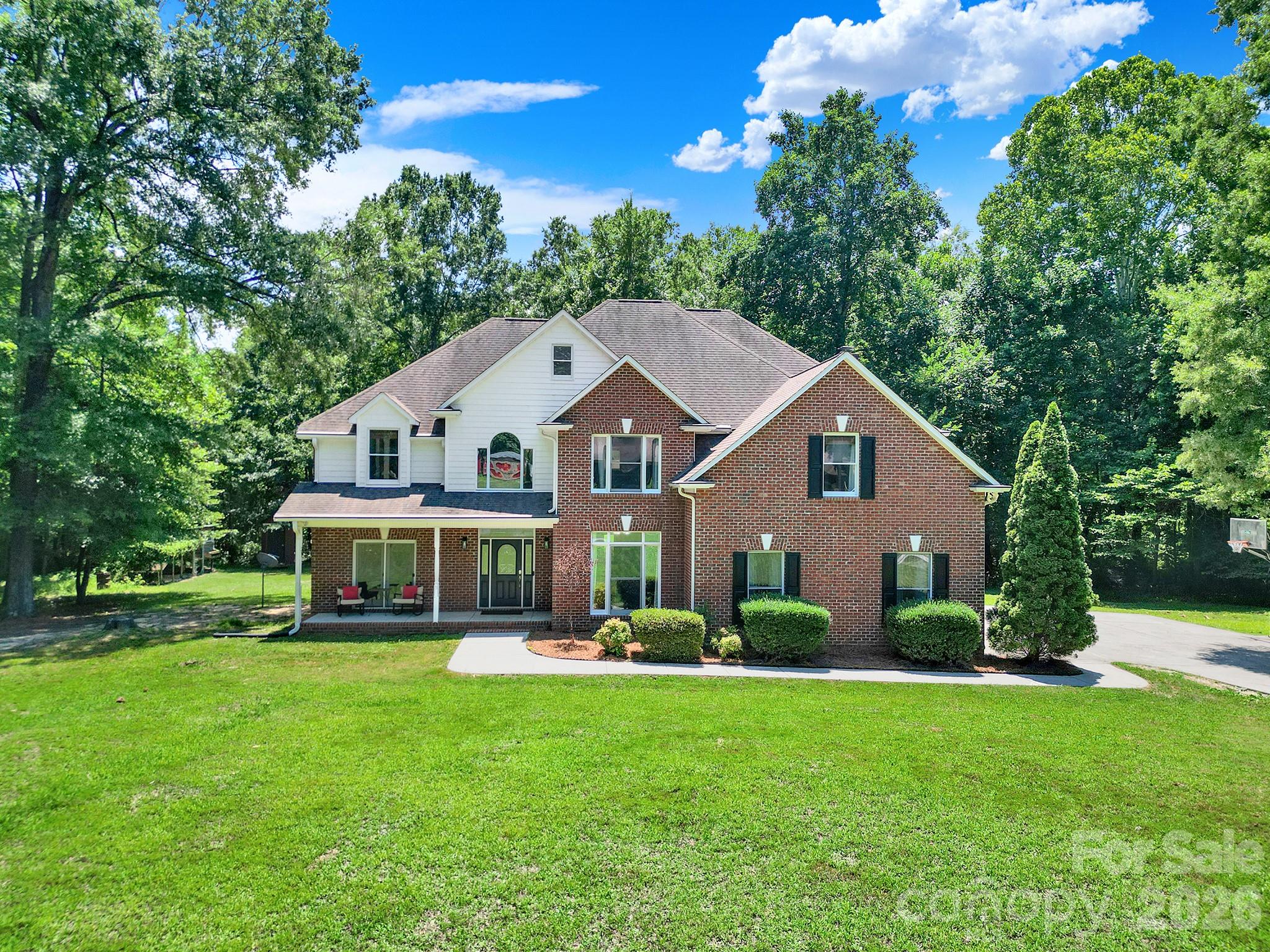 1583 Calder Lane — Clover