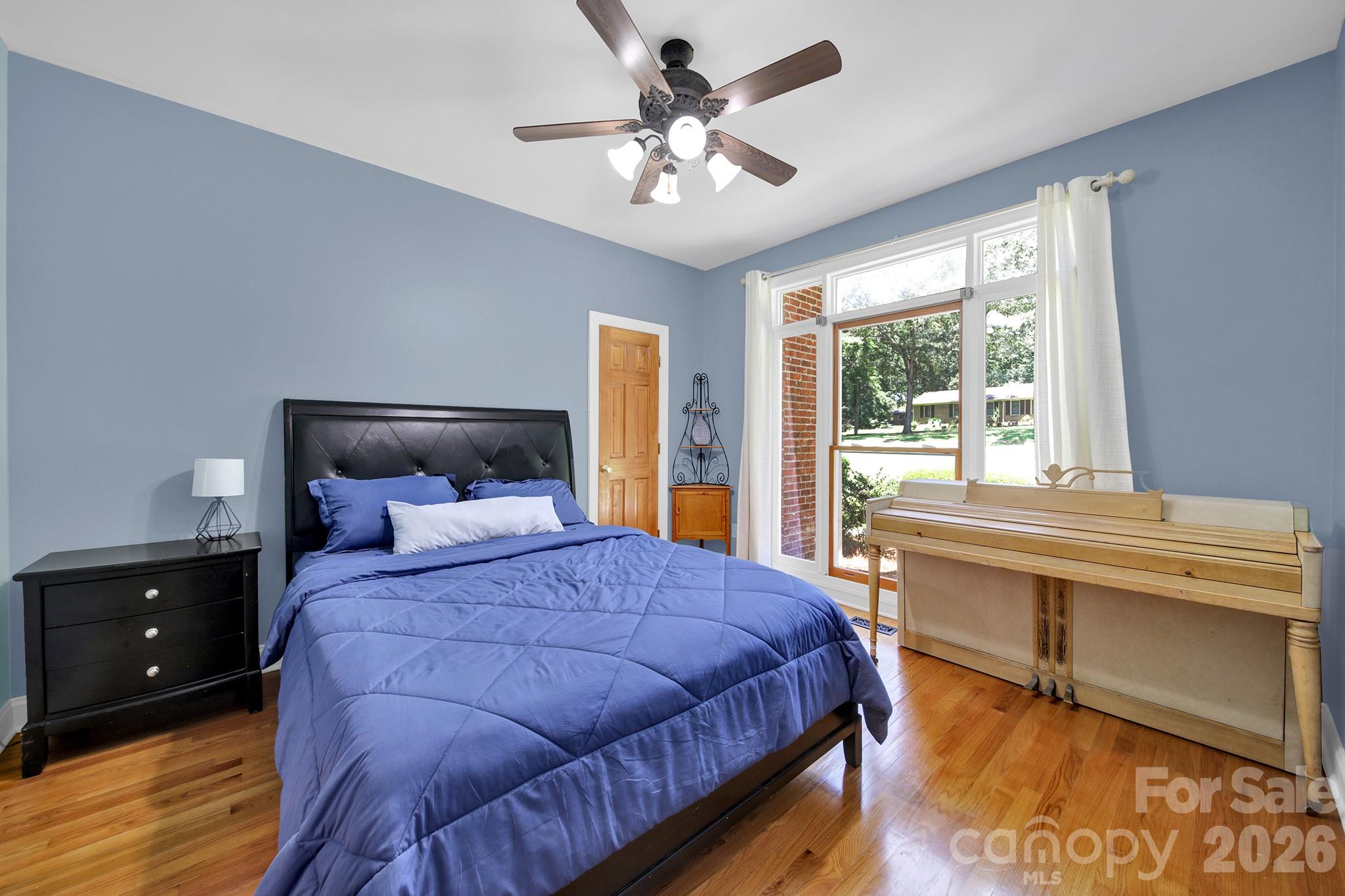 1583 Calder Lane — Clover