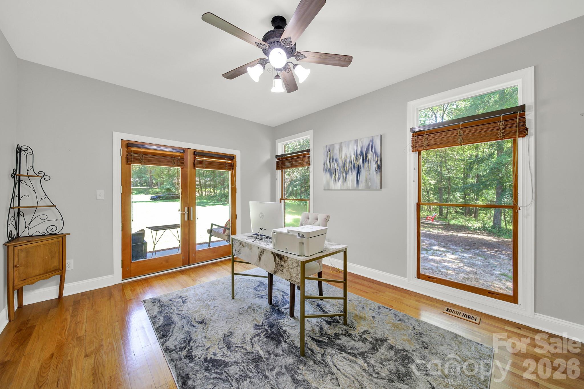 1583 Calder Lane — Clover
