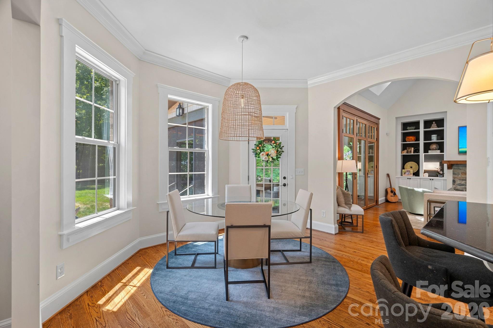 3813 Lakeside Drive — Charlotte