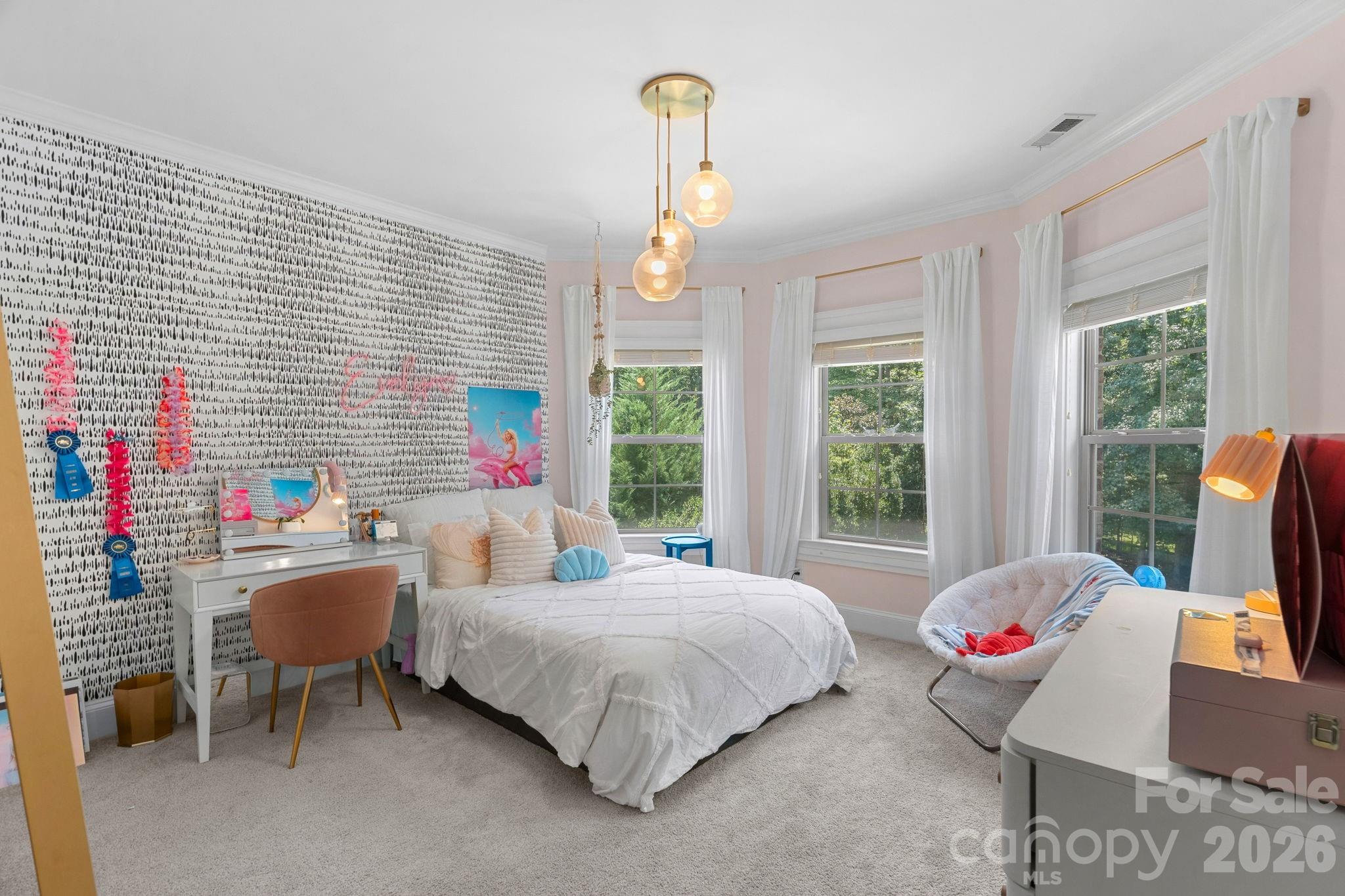 3813 Lakeside Drive — Charlotte