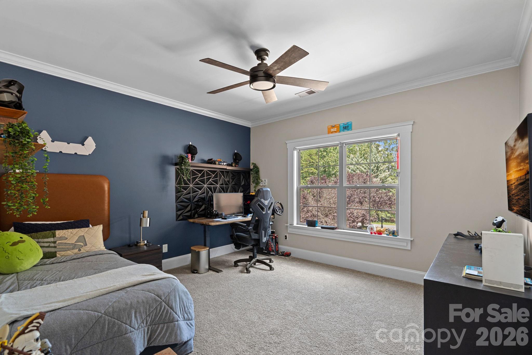 3813 Lakeside Drive — Charlotte
