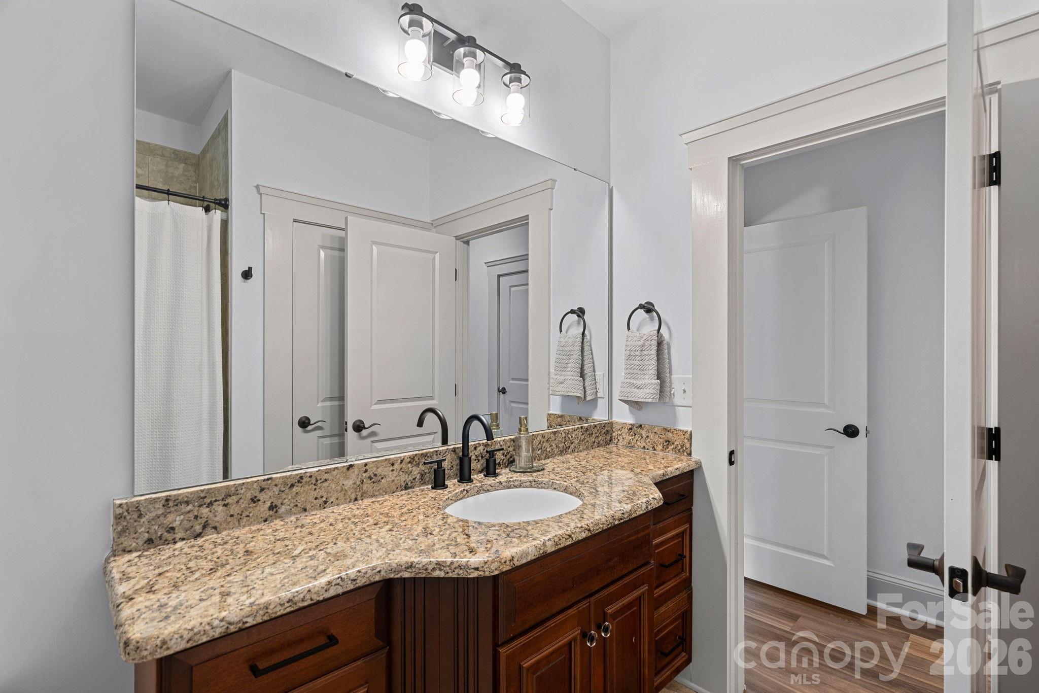 3813 Lakeside Drive — Charlotte