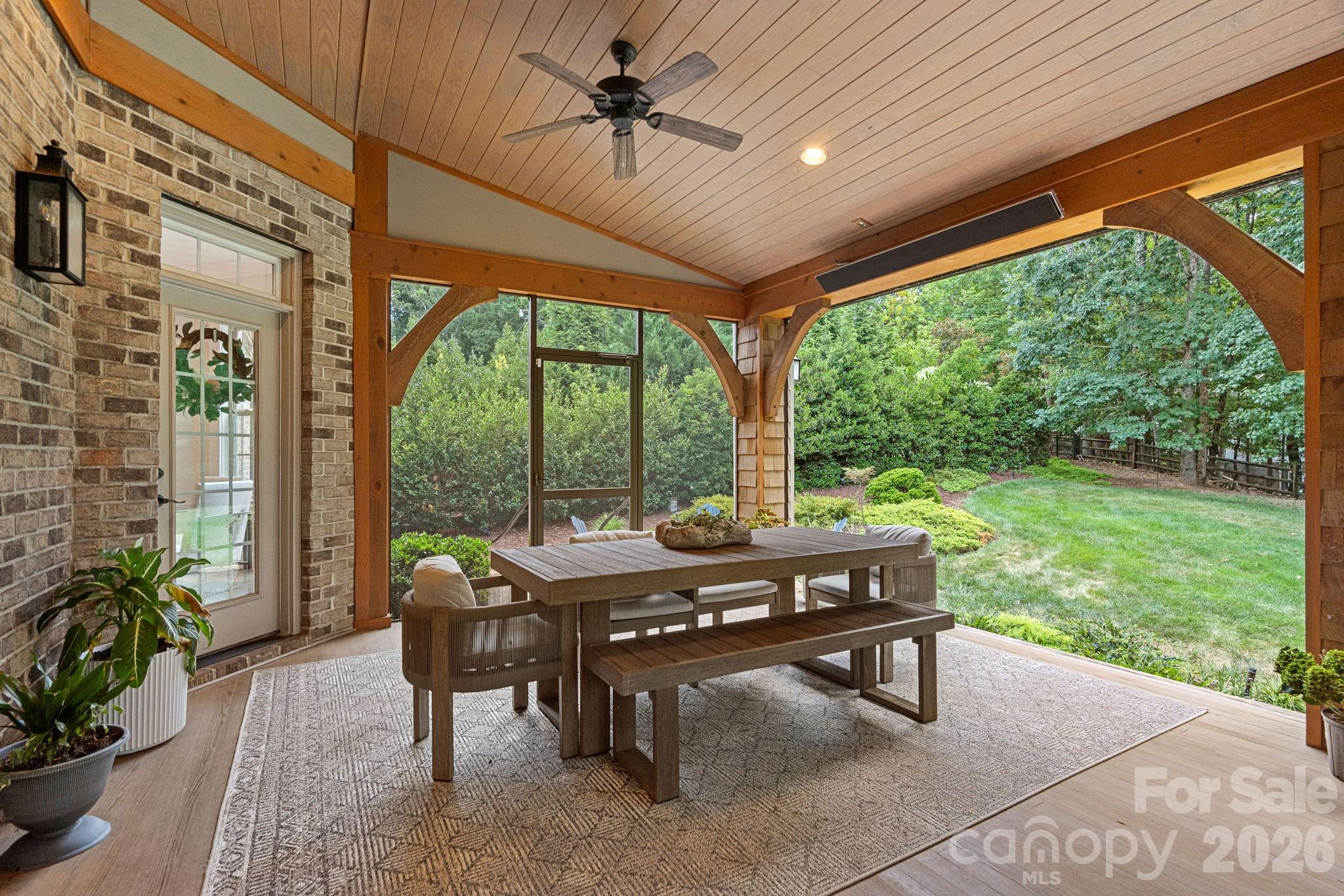 3813 Lakeside Drive — Charlotte