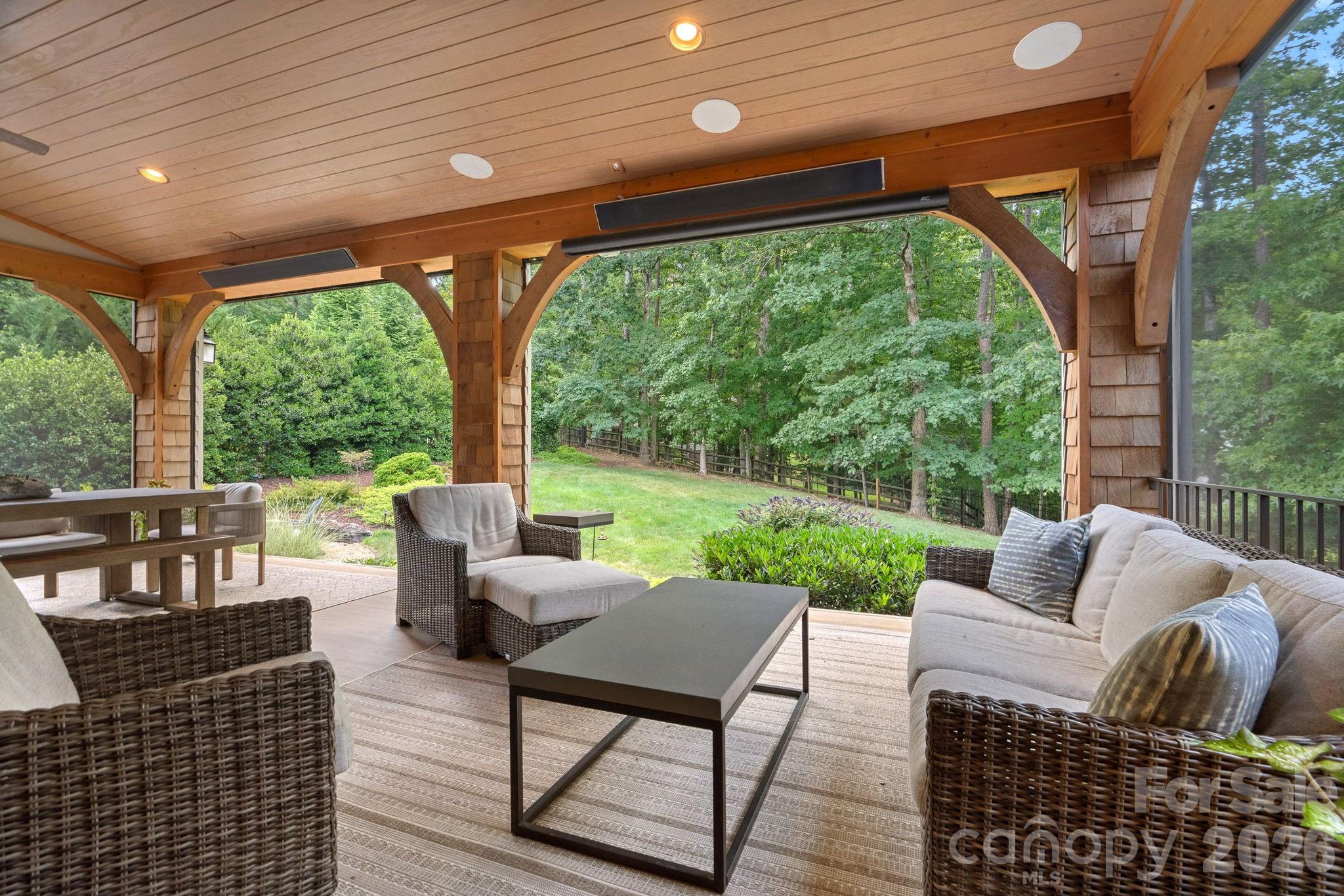 3813 Lakeside Drive — Charlotte
