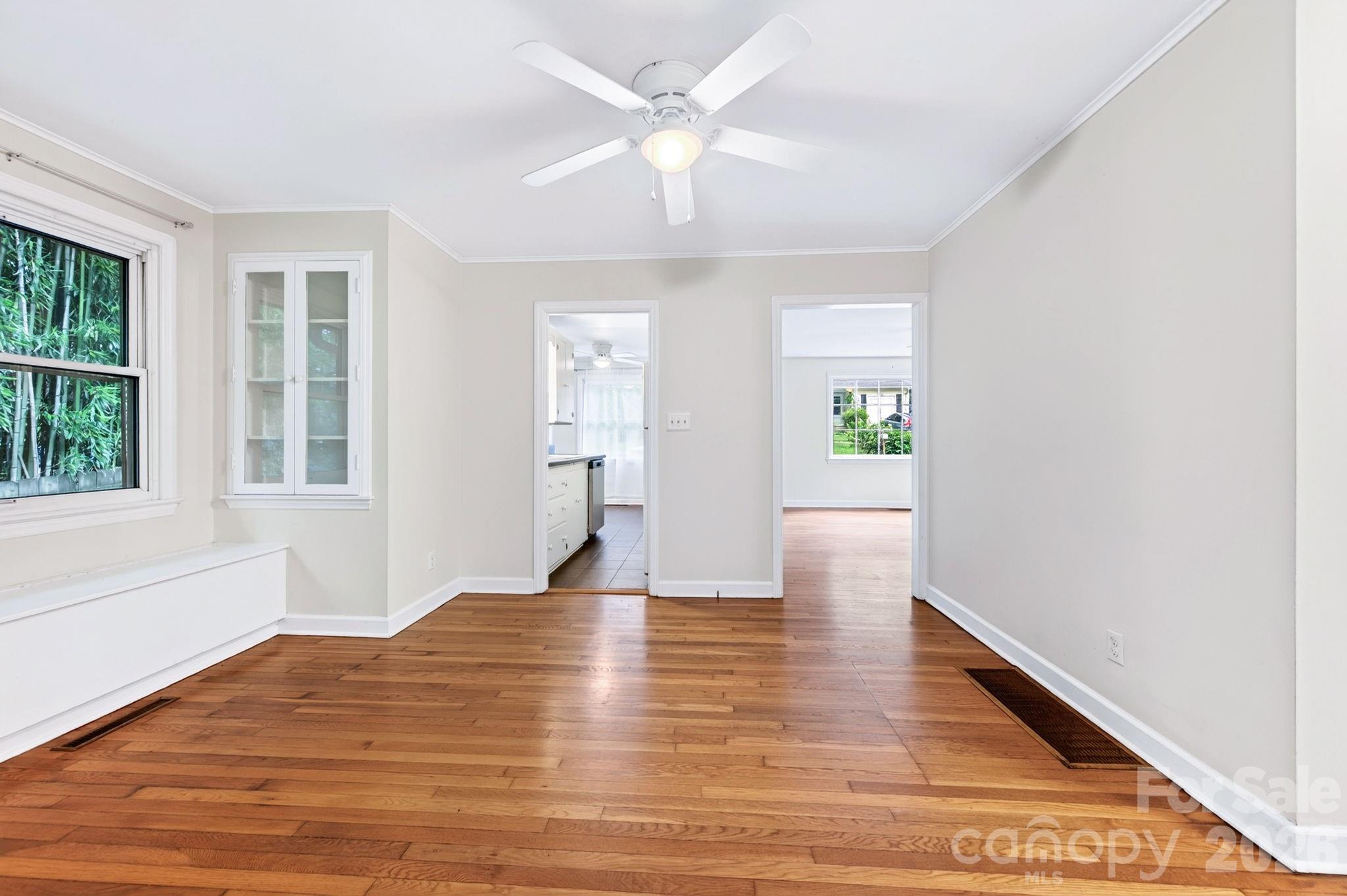 176 Chiles Avenue — Asheville