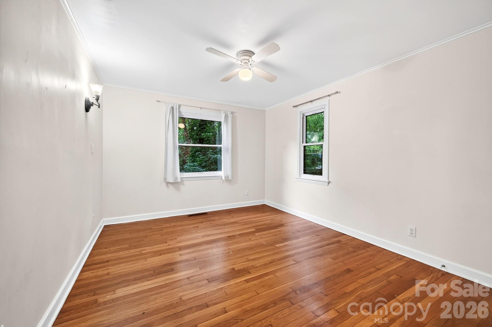 176 Chiles Avenue — Asheville