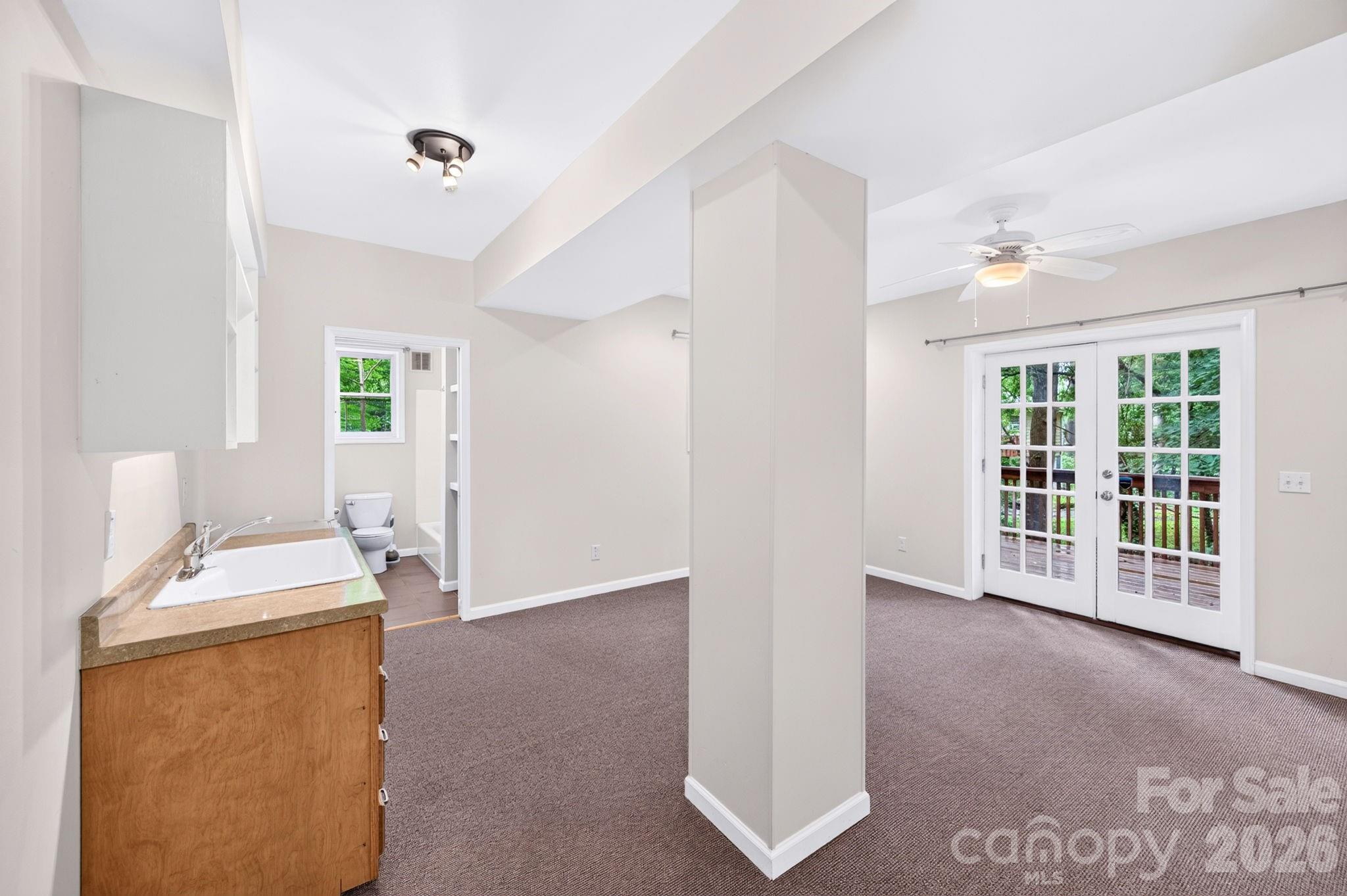 176 Chiles Avenue — Asheville