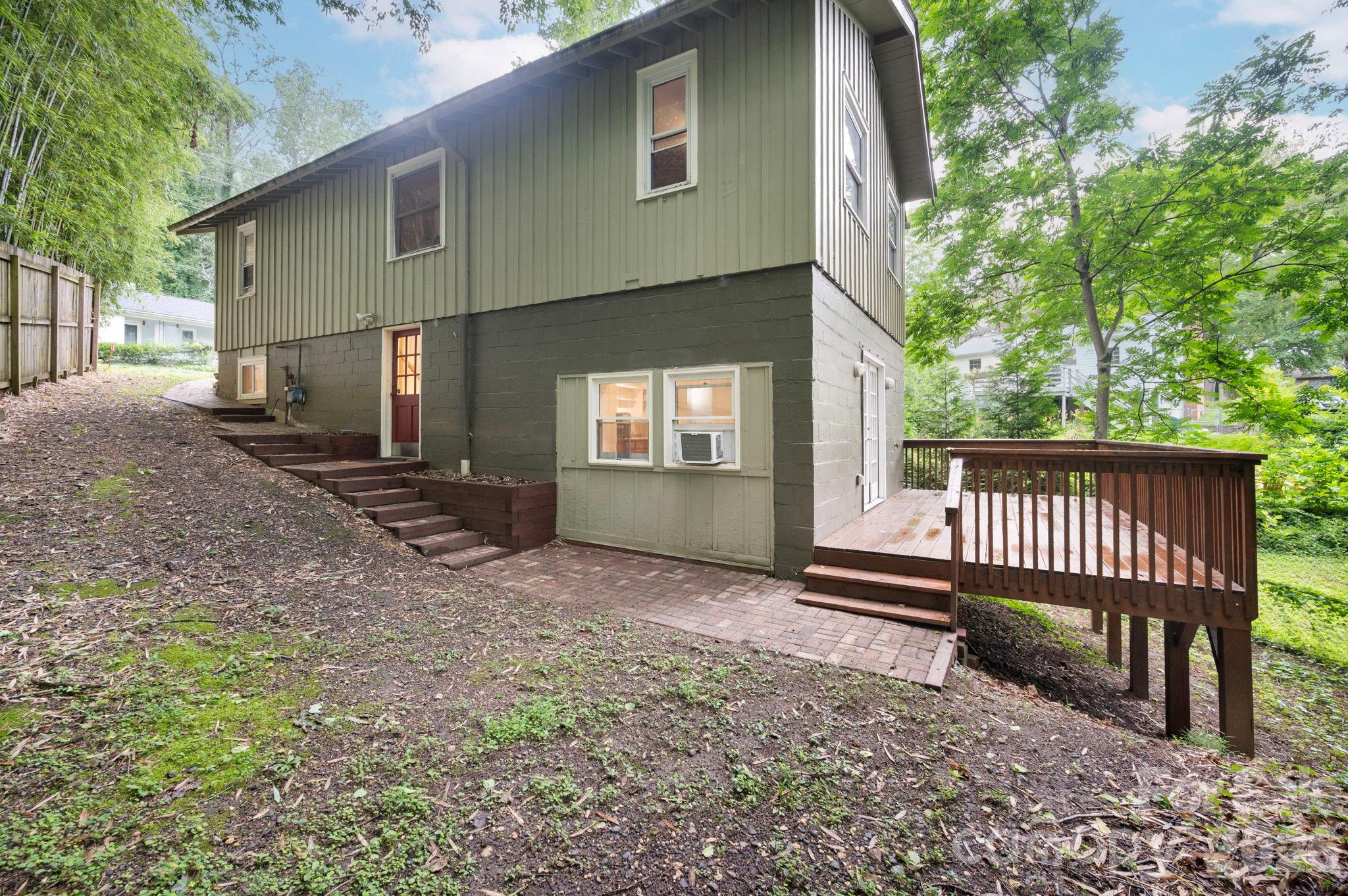 176 Chiles Avenue — Asheville
