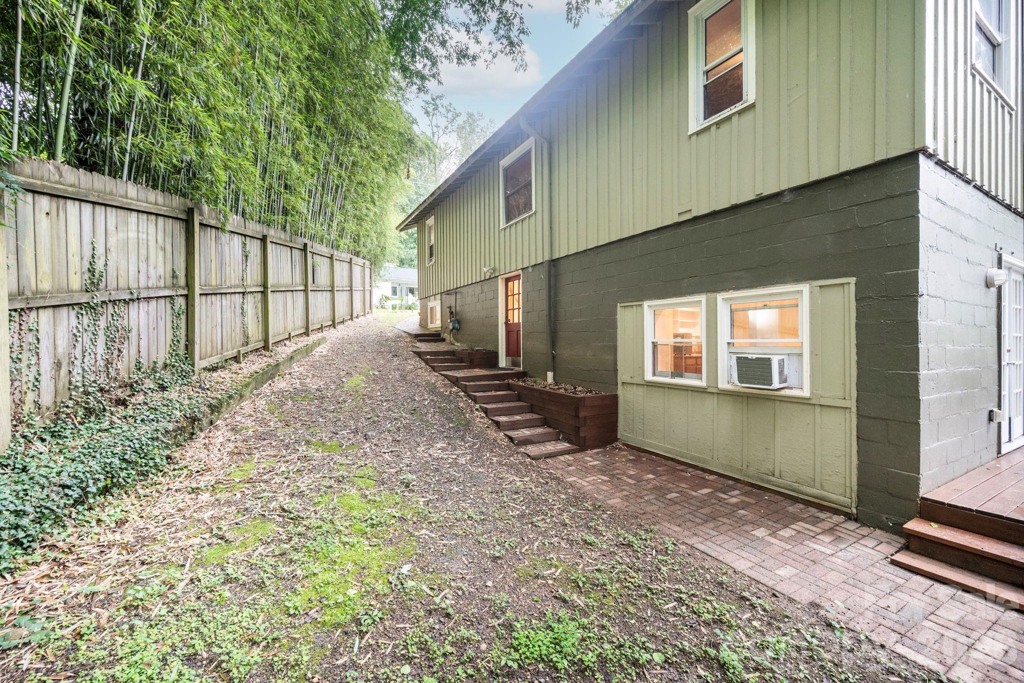 176 Chiles Avenue — Asheville