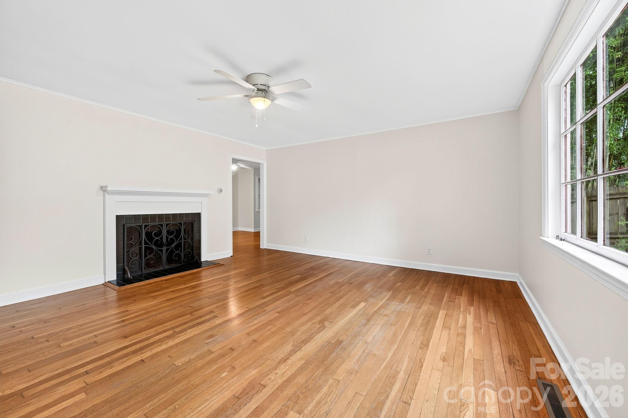 176 Chiles Avenue — Asheville